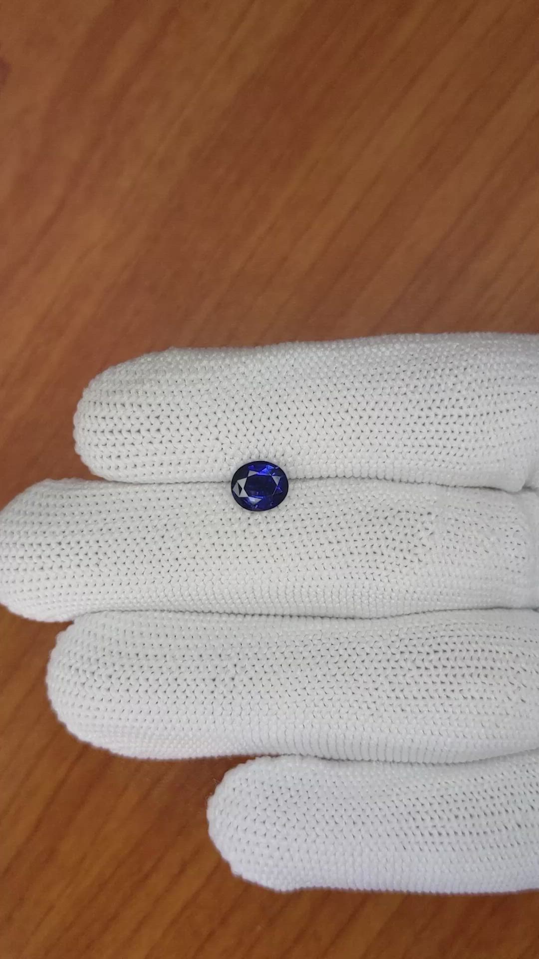 1.14 Ct. Blue Sapphire from Ceylon (Sri Lanka) Size Video