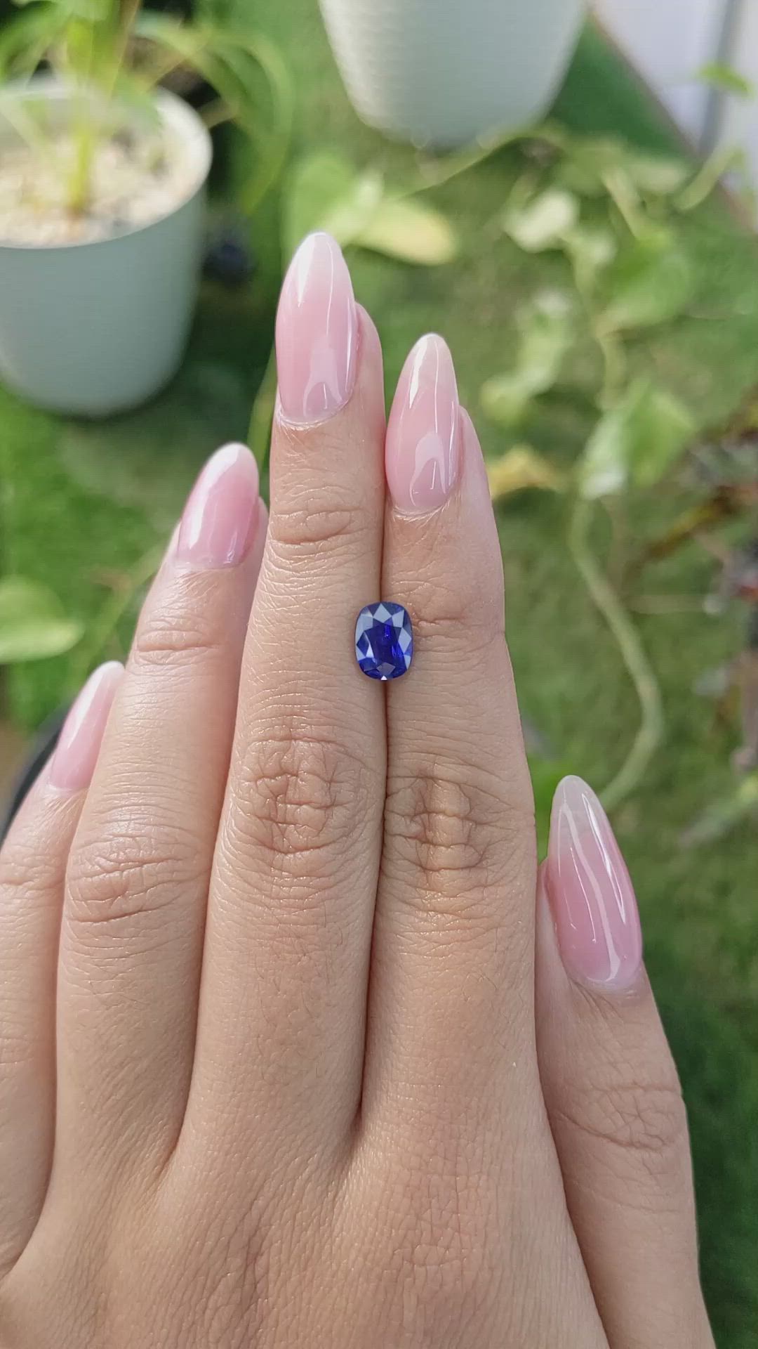 1.55 Ct. Blue Sapphire from Ceylon (Sri Lanka) Size Video