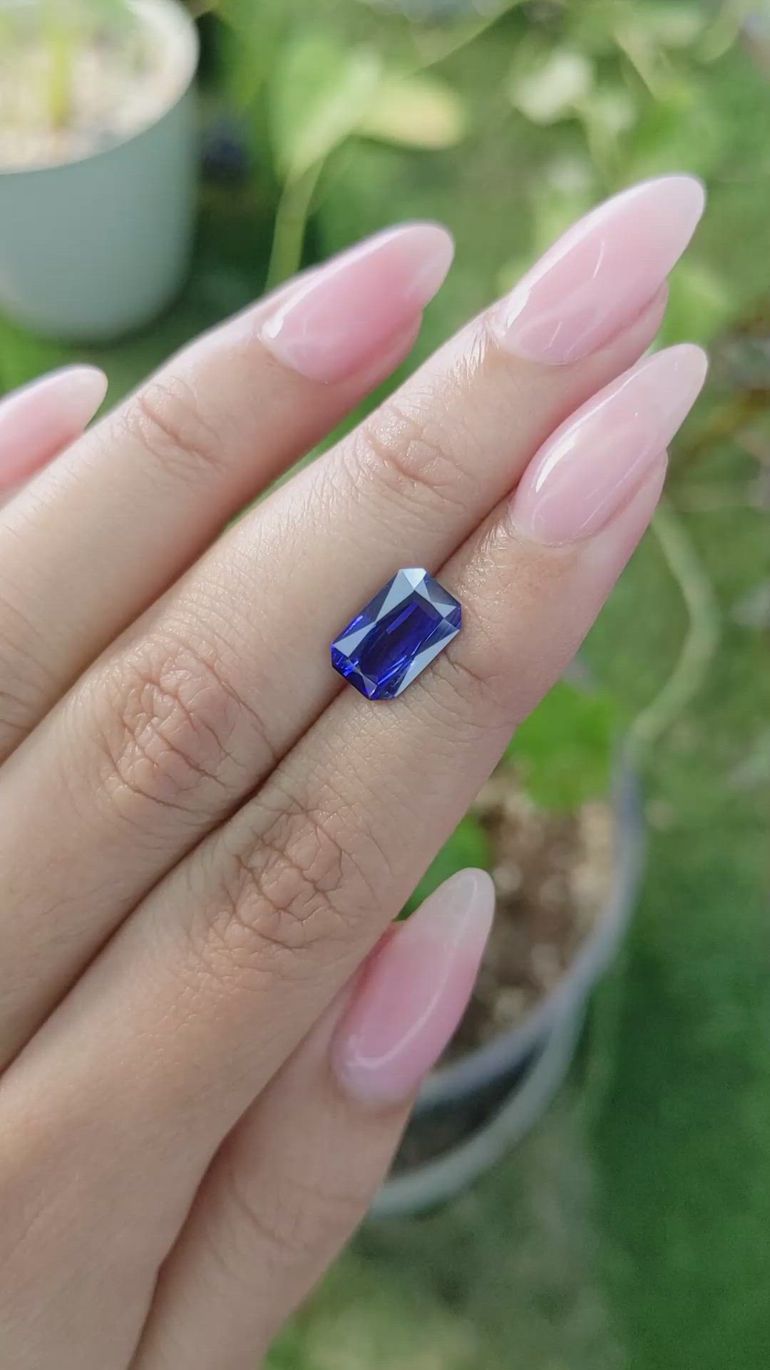 3.03 Ct. Blue Sapphire from Ceylon (Sri Lanka) Size Video