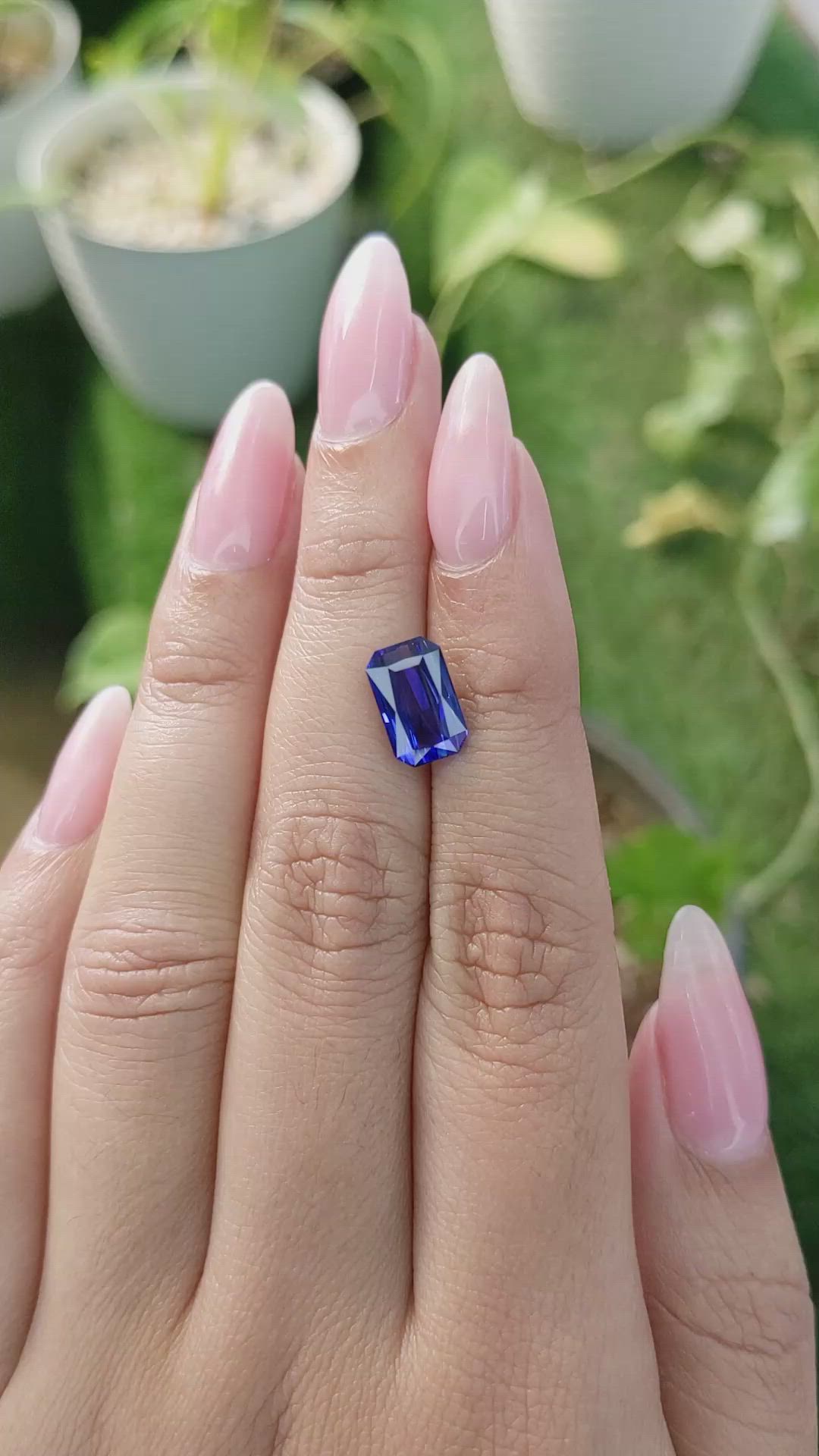3.03 Ct. Blue Sapphire from Ceylon (Sri Lanka) Size Video