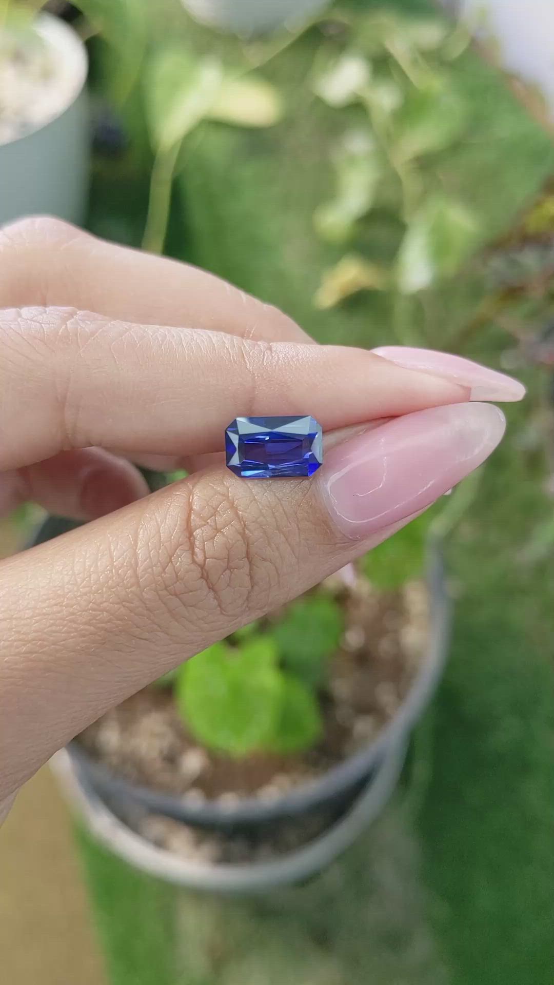 3.03 Ct. Blue Sapphire from Ceylon (Sri Lanka) Size Video