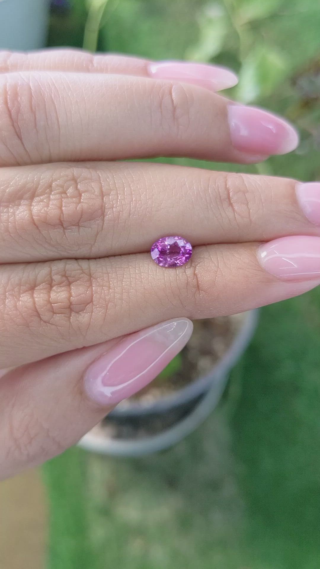 0.91 Ct. Pinkish Purple Sapphire from Ceylon (Sri Lanka) Size Video