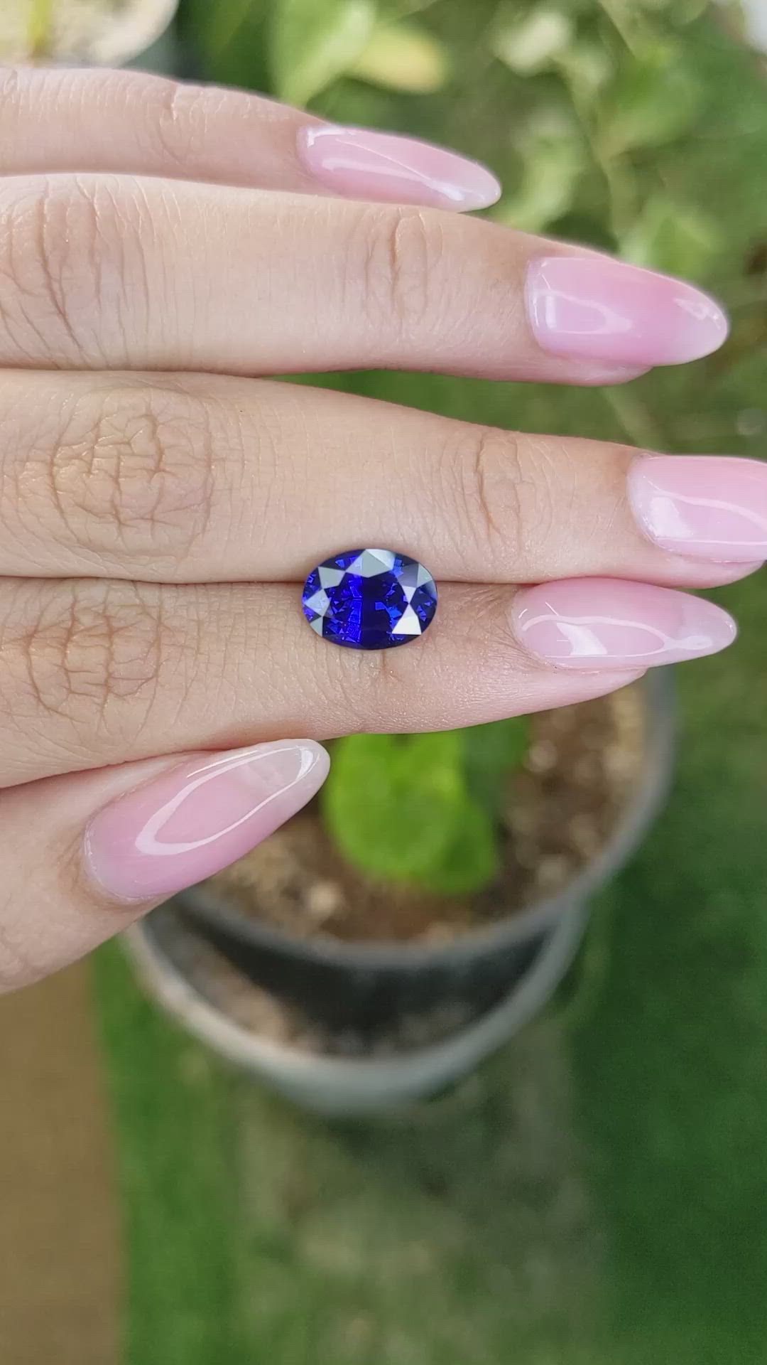 3.34 Ct. Blue Sapphire from Ceylon (Sri Lanka) Size Video