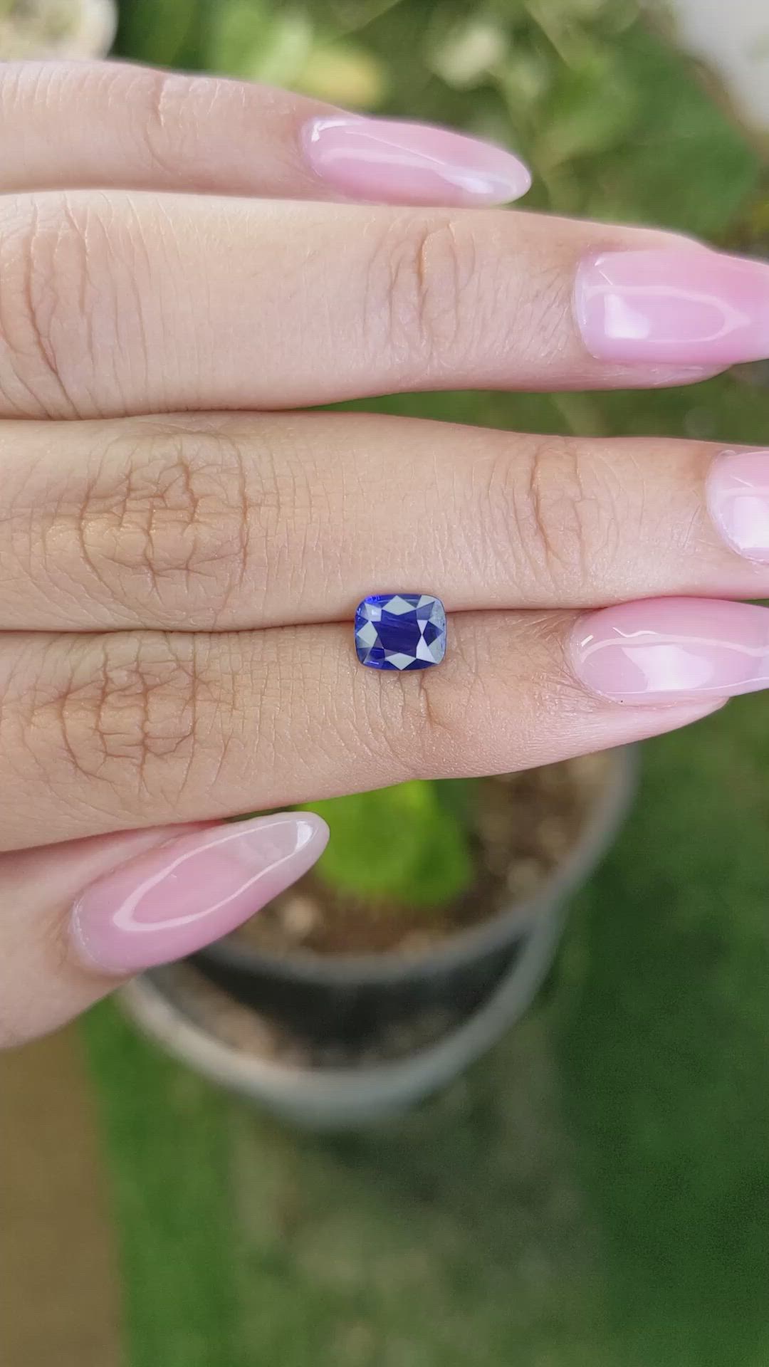 1.18 Ct. Blue Sapphire from Ceylon (Sri Lanka) Size Video