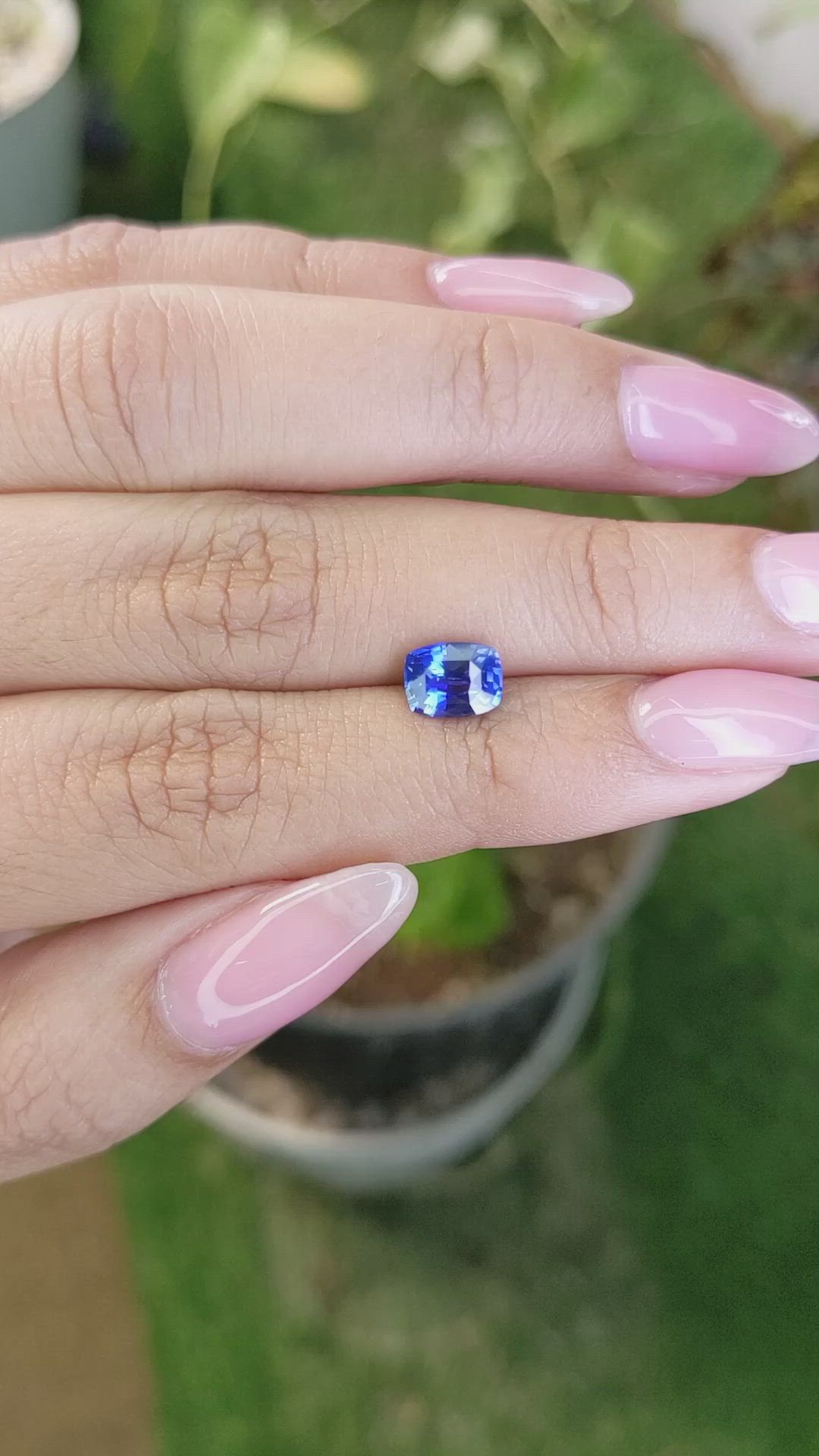 1.32 Ct. Blue Sapphire from Ceylon (Sri Lanka) Size Video