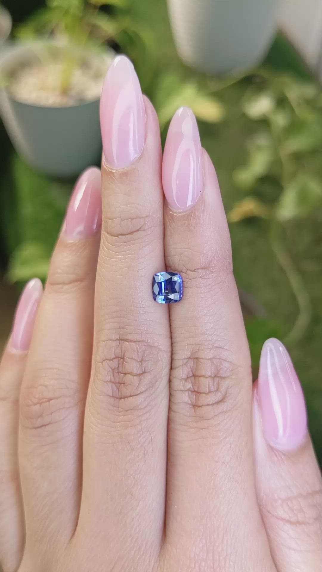 1.03 Ct. Blue Sapphire from Ceylon (Sri Lanka) Size Video