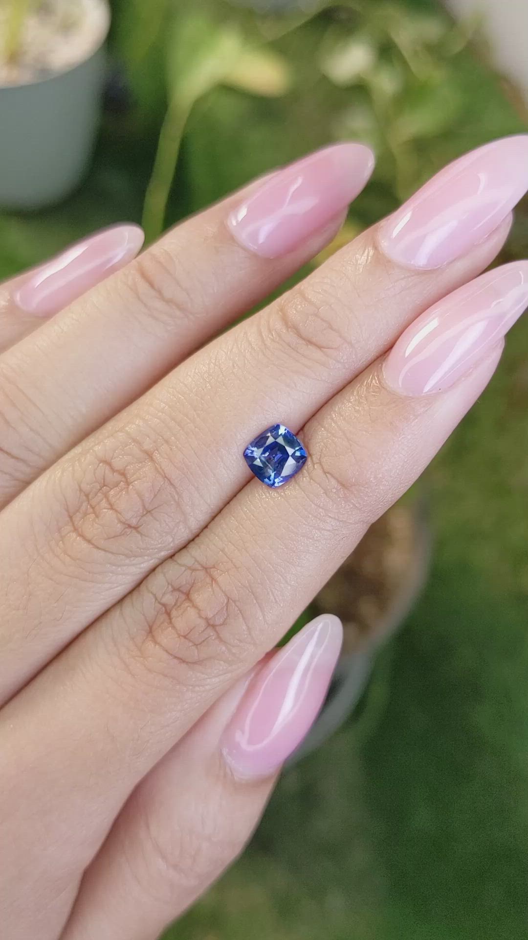 1.03 Ct. Blue Sapphire from Ceylon (Sri Lanka) Size Video