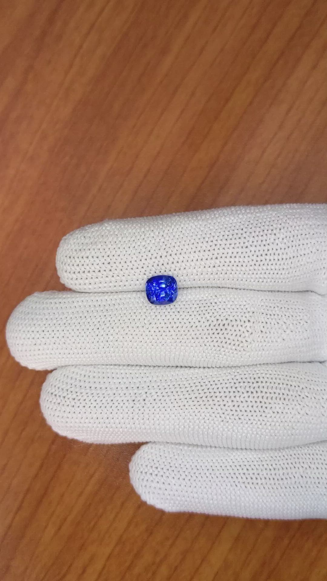 1.79 Ct. Blue Sapphire from Ceylon (Sri Lanka) Size Video