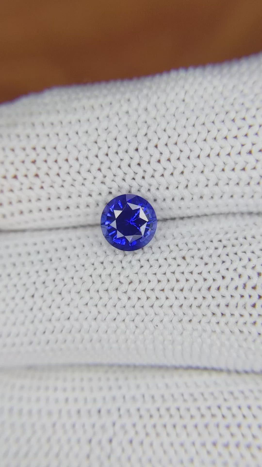 1.21 Ct. Blue Sapphire from Ceylon (Sri Lanka) Size Video