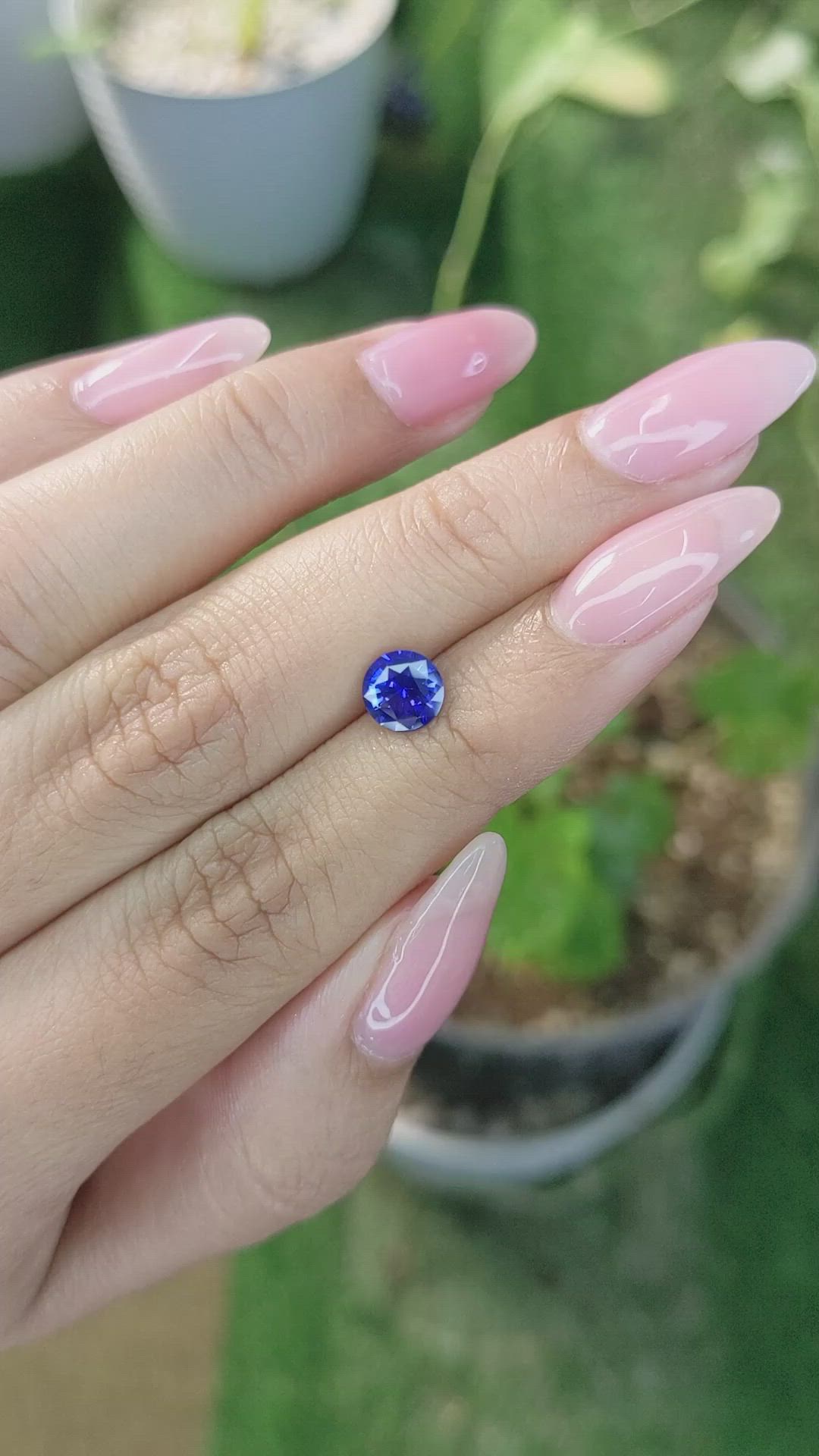 1.21 Ct. Blue Sapphire from Ceylon (Sri Lanka) Size Video