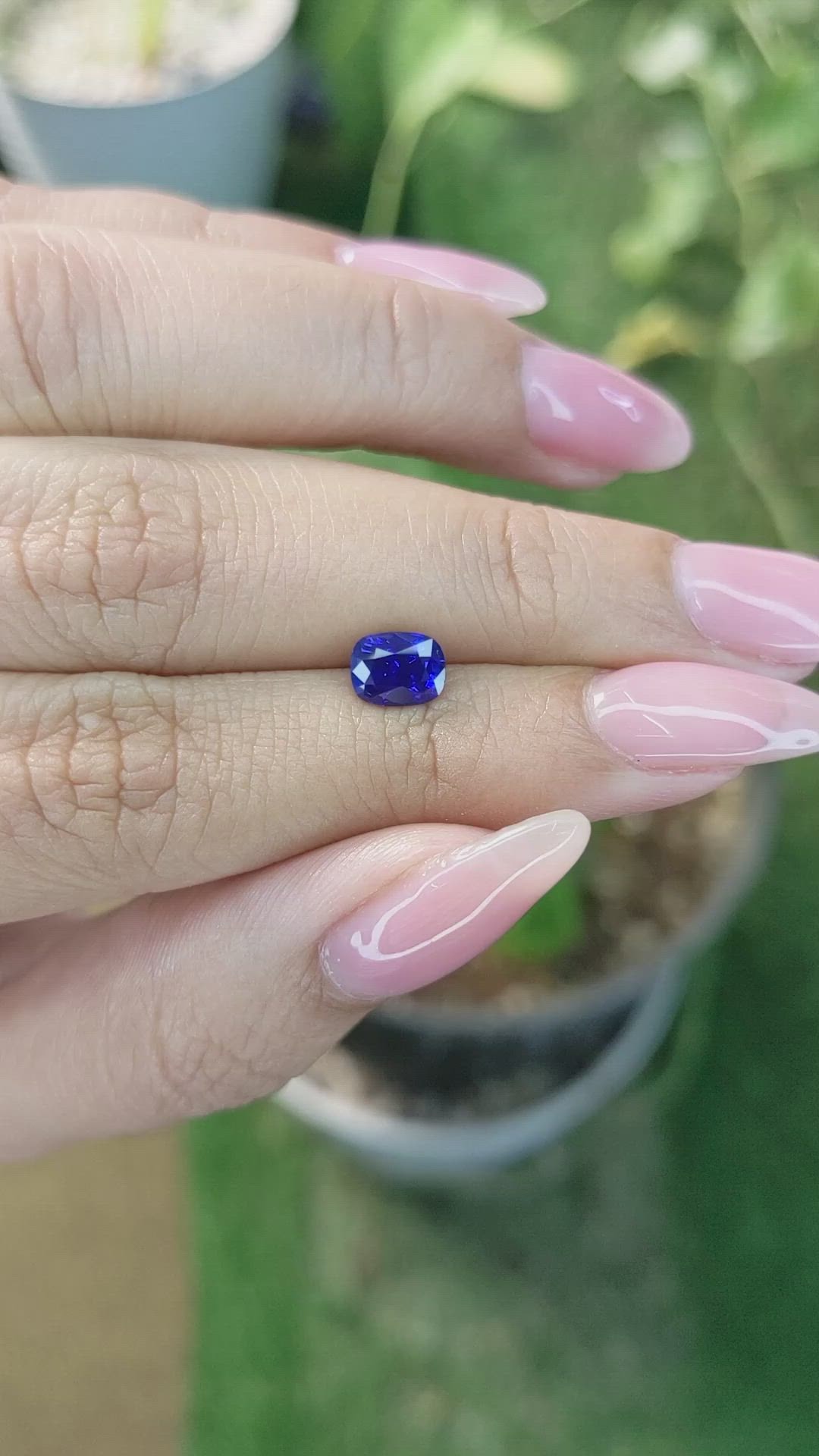 1.21 Ct. Blue Sapphire from Ceylon (Sri Lanka) Size Video