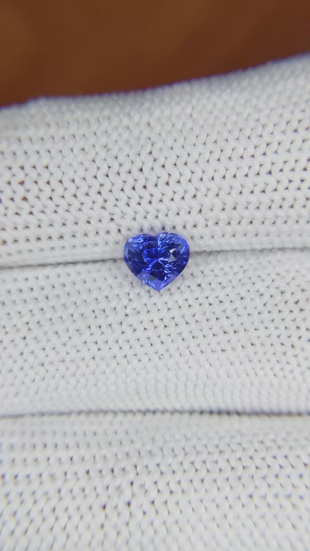 1.18 Ct. Blue Sapphire from Ceylon (Sri Lanka) Size Video