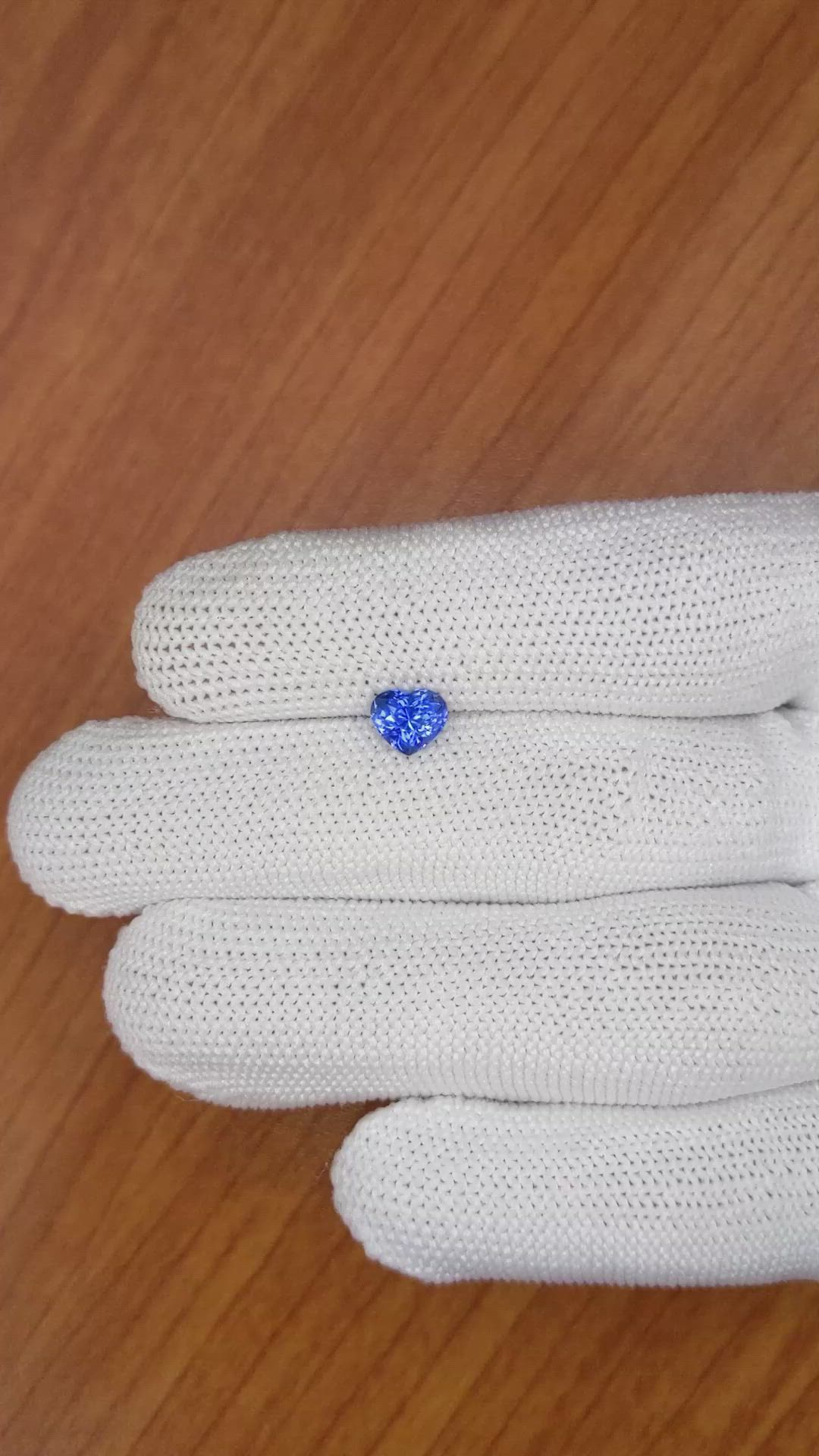 1.18 Ct. Blue Sapphire from Ceylon (Sri Lanka) Size Video