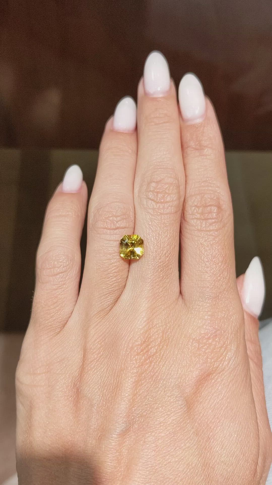 2.91 Ct. Orangish Yellow Sapphire from Ceylon (Sri Lanka) Size Video