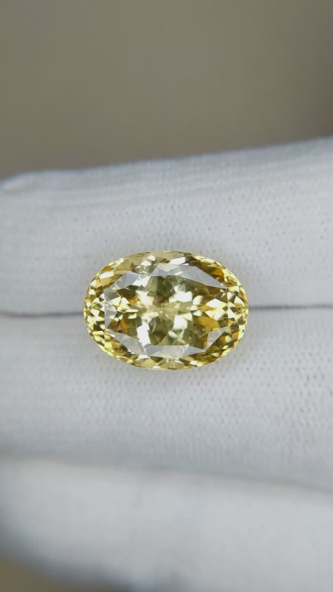 11.19 Ct. Yellow Sapphire from Ceylon (Sri Lanka) Size Video