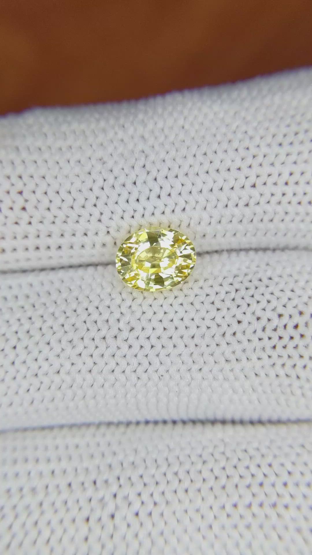1.59 Ct. Yellow Sapphire from Ceylon (Sri Lanka) Size Video