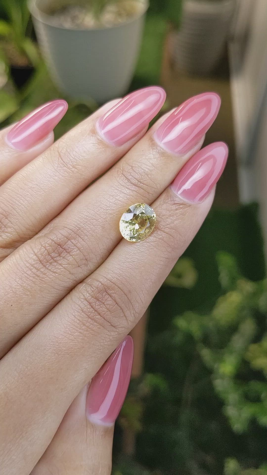 3.40 Ct. Yellow Sapphire from Ceylon (Sri Lanka) Size Video