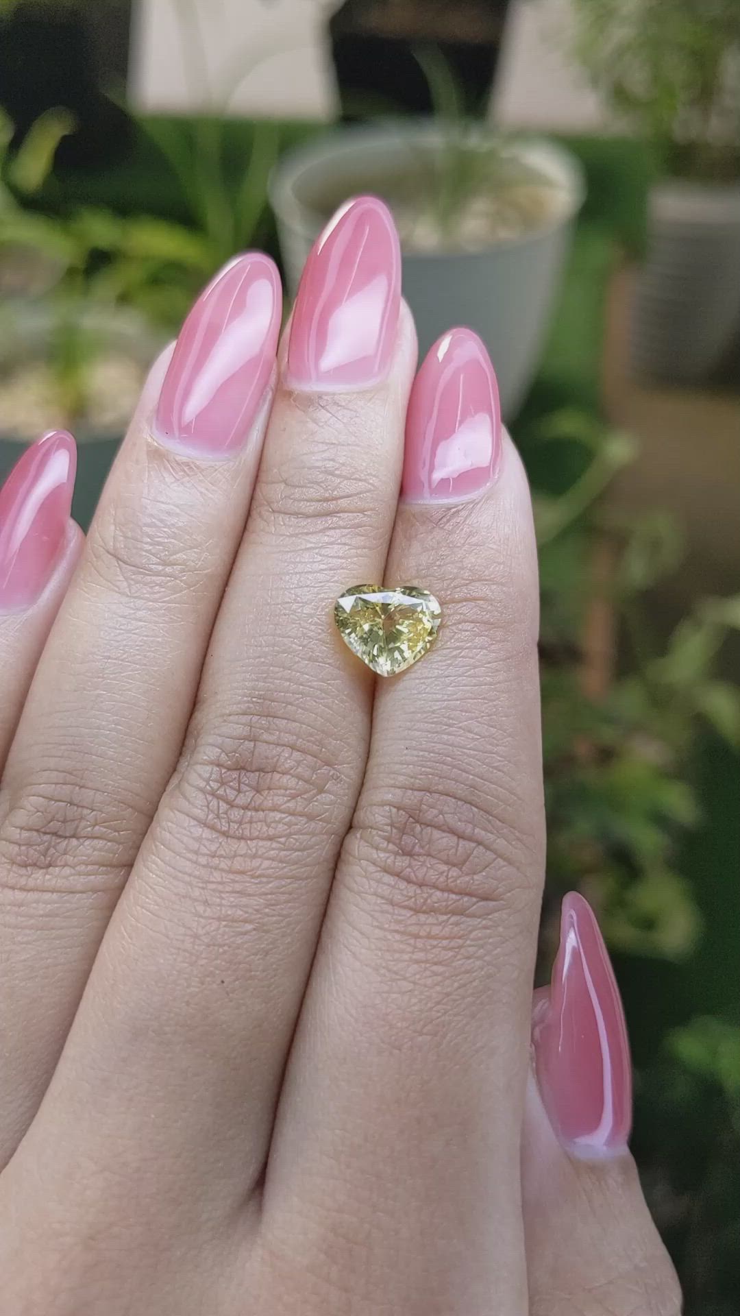 2.58 Ct. Yellow Sapphire from Ceylon (Sri Lanka) Size Video