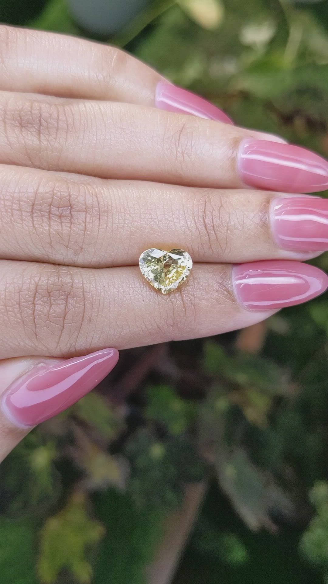 2.58 Ct. Yellow Sapphire from Ceylon (Sri Lanka) Size Video
