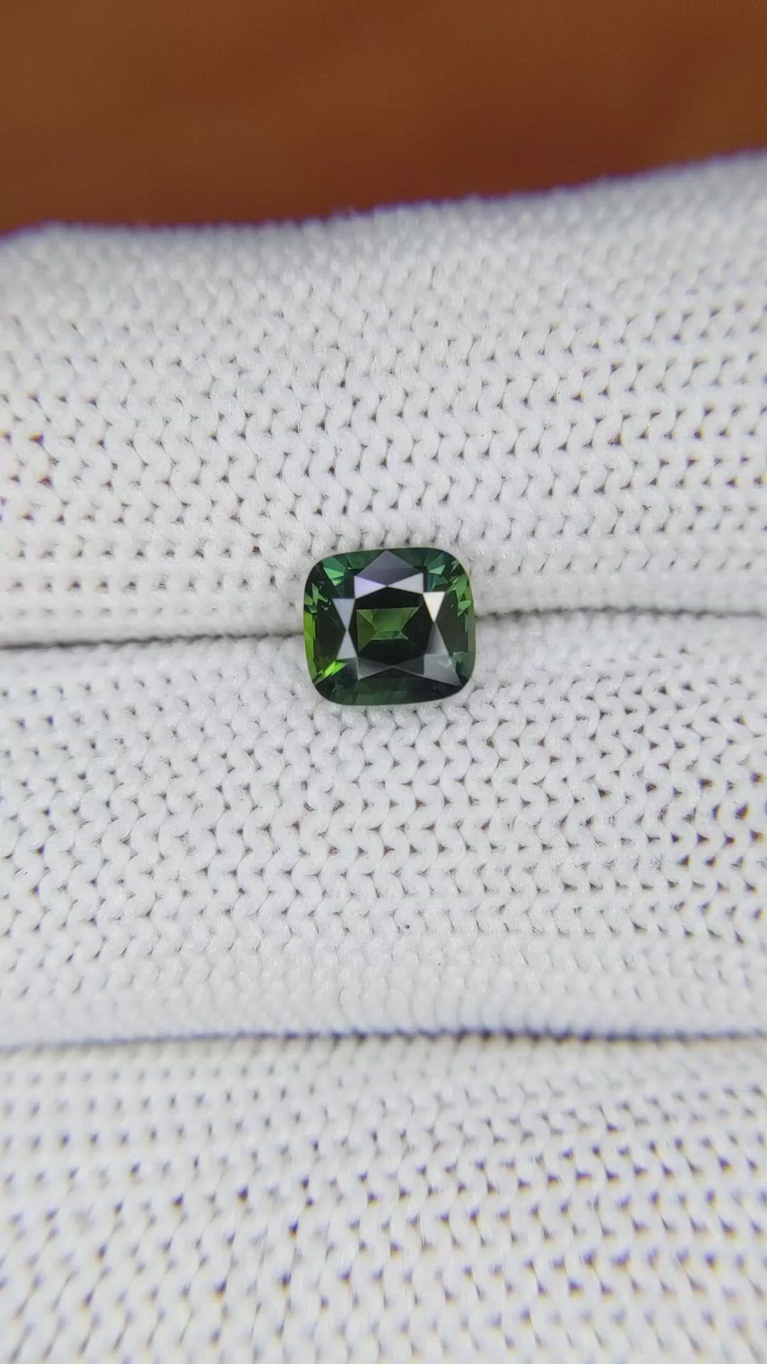 1.38 Ct. Green Sapphire from Ceylon (Sri Lanka) Size Video