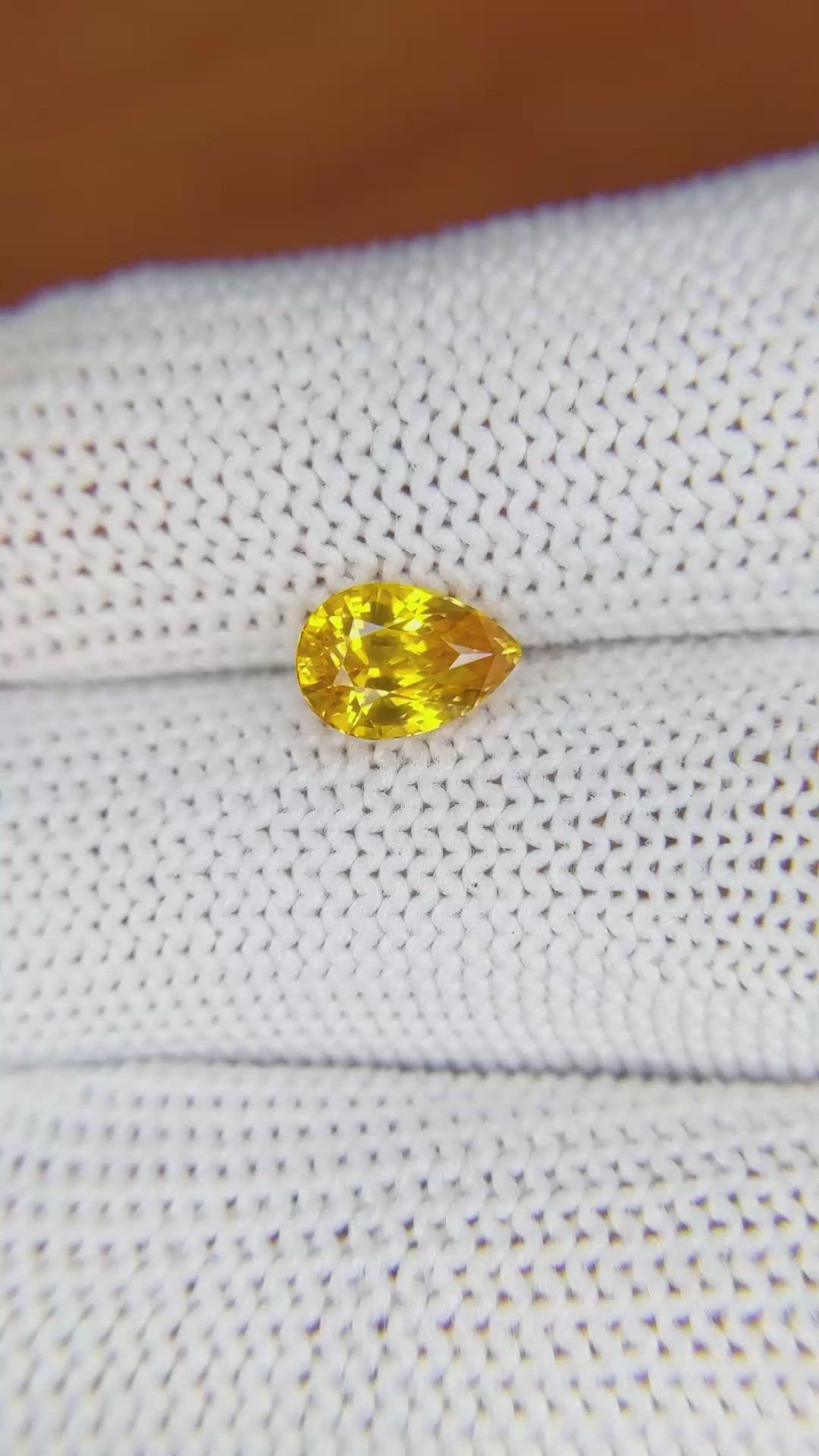 1.68 Ct. Yellowish Orange Sapphire from Ceylon (Sri Lanka) Size Video