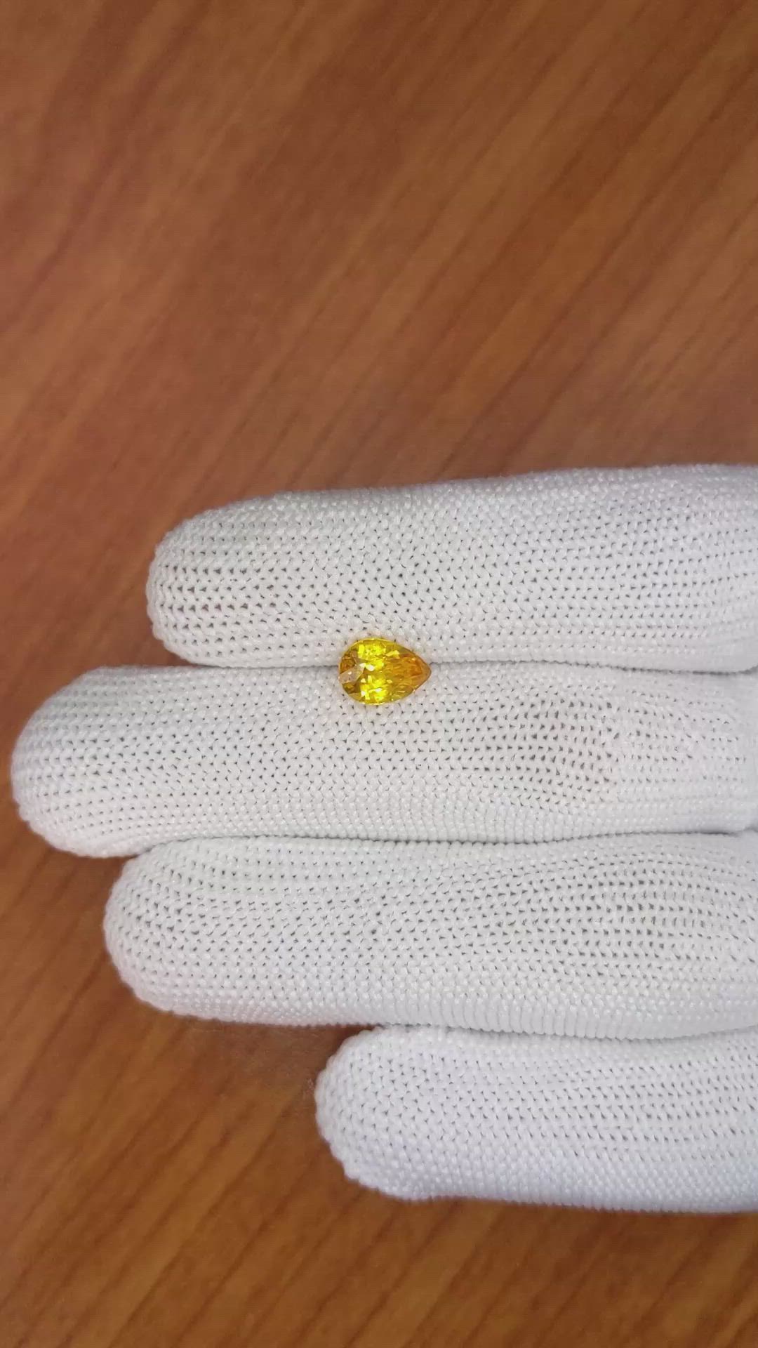 1.68 Ct. Yellowish Orange Sapphire from Ceylon (Sri Lanka) Size Video