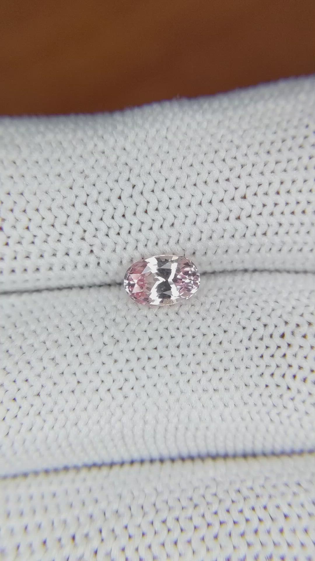 0.96 Ct. Padparadscha Sapphire from Ceylon (Sri Lanka) Size Video