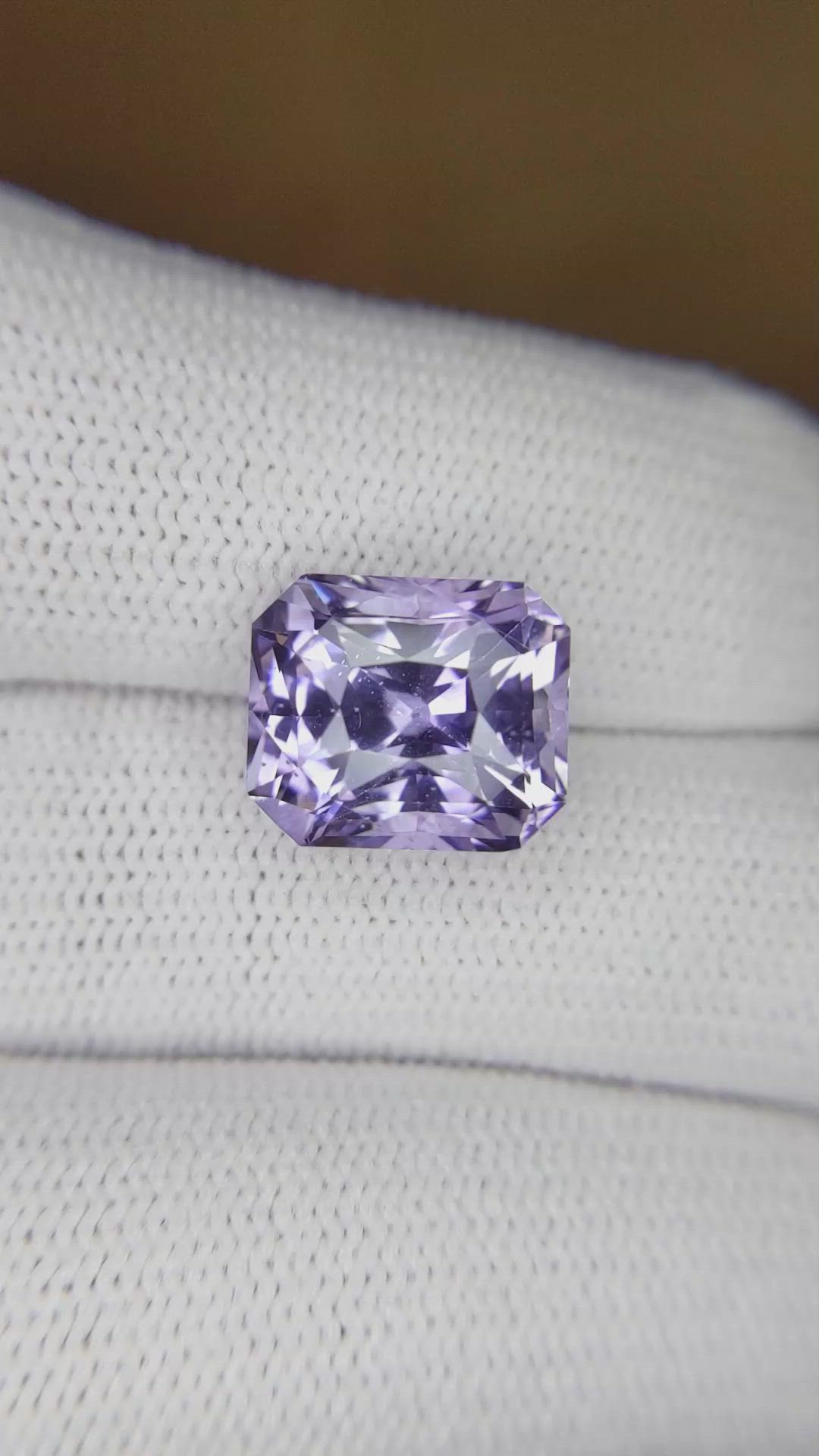 8.43 Ct. Violet Sapphire from Ceylon (Sri Lanka) Size Video
