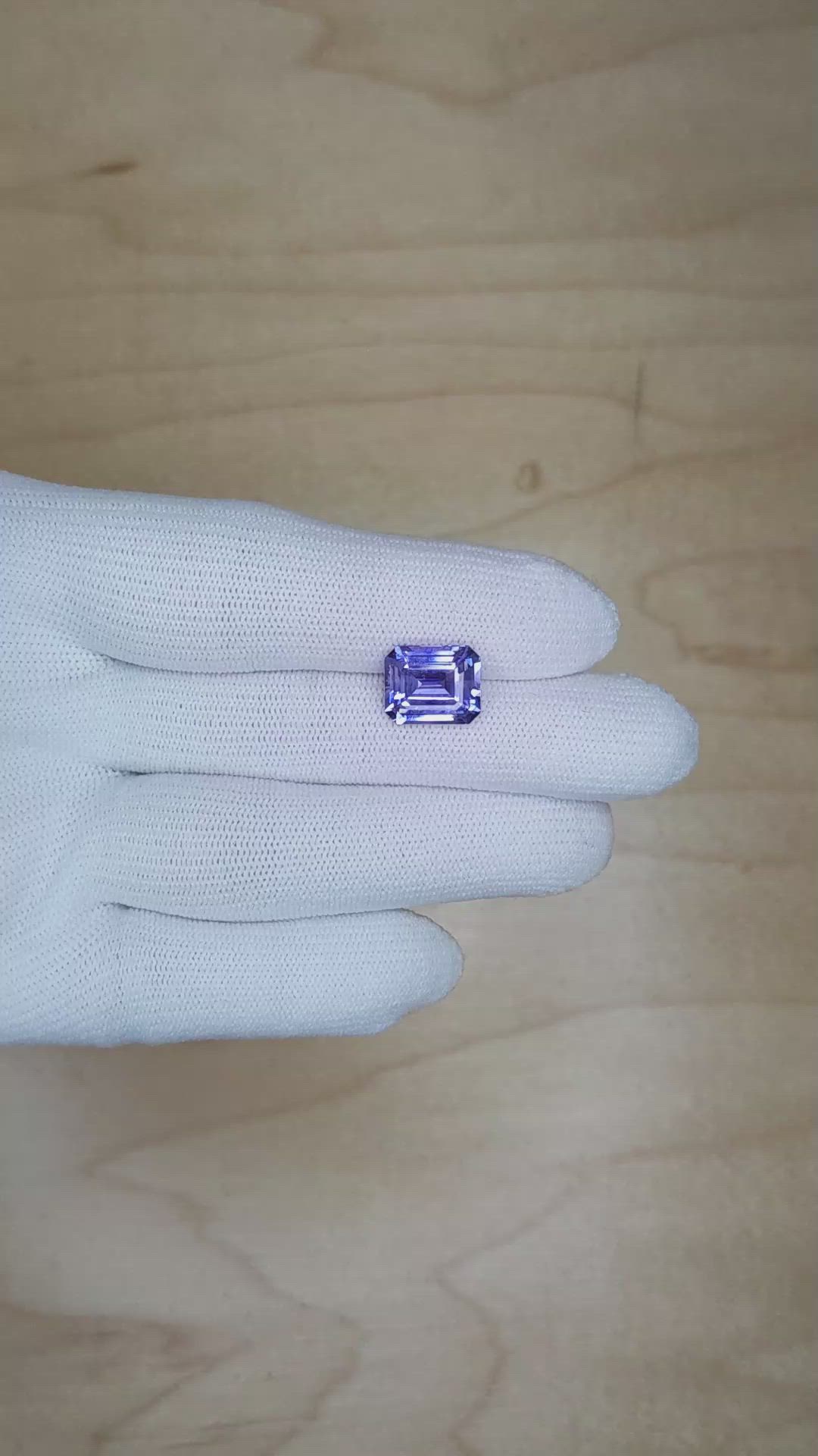 5.47 Ct. Blue Sapphire from Ceylon (Sri Lanka) Size Video