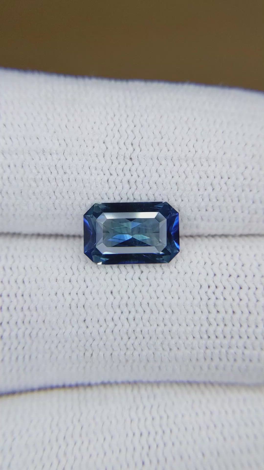 2.50 Ct. Greenish Blue Sapphire from Ceylon (Sri Lanka) Size Video