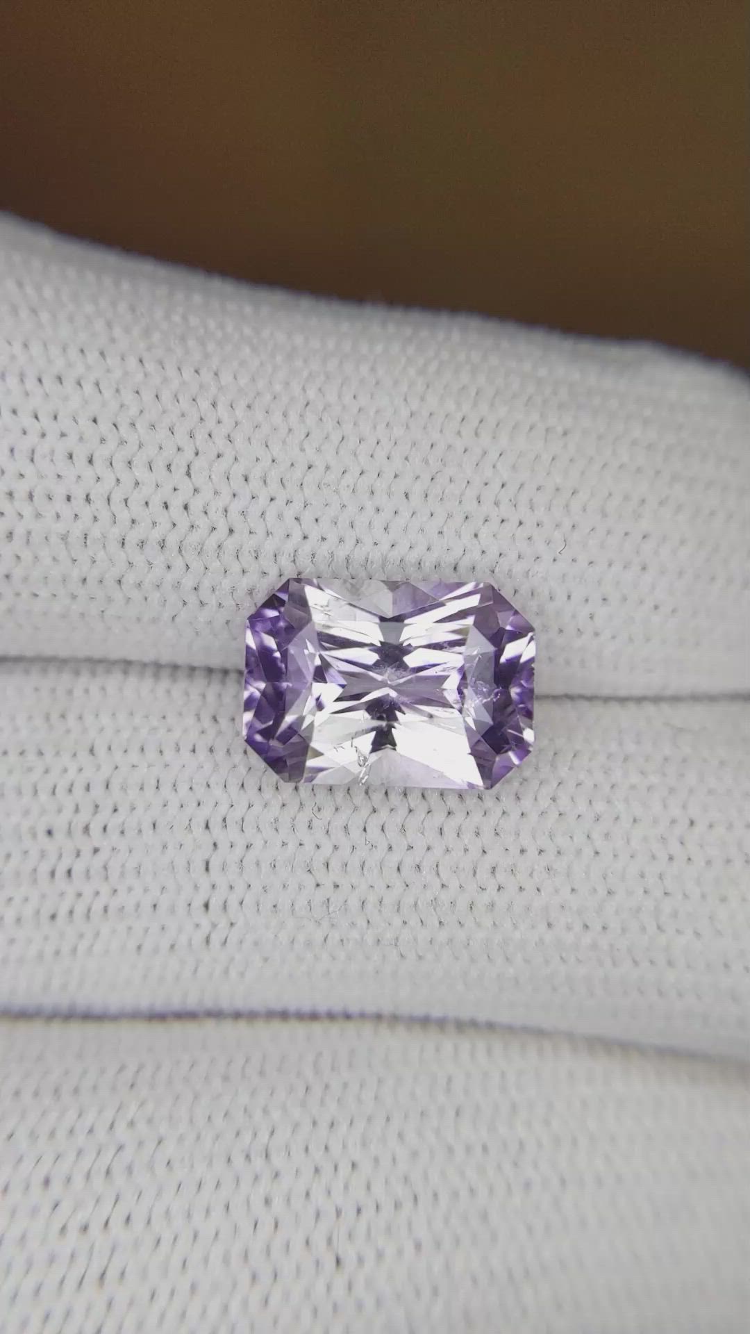 4.47 Ct. Purple Sapphire from Ceylon (Sri Lanka) Size Video