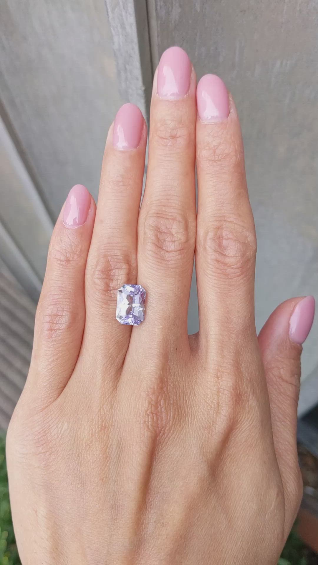 4.47 Ct. Purple Sapphire from Ceylon (Sri Lanka) Size Video