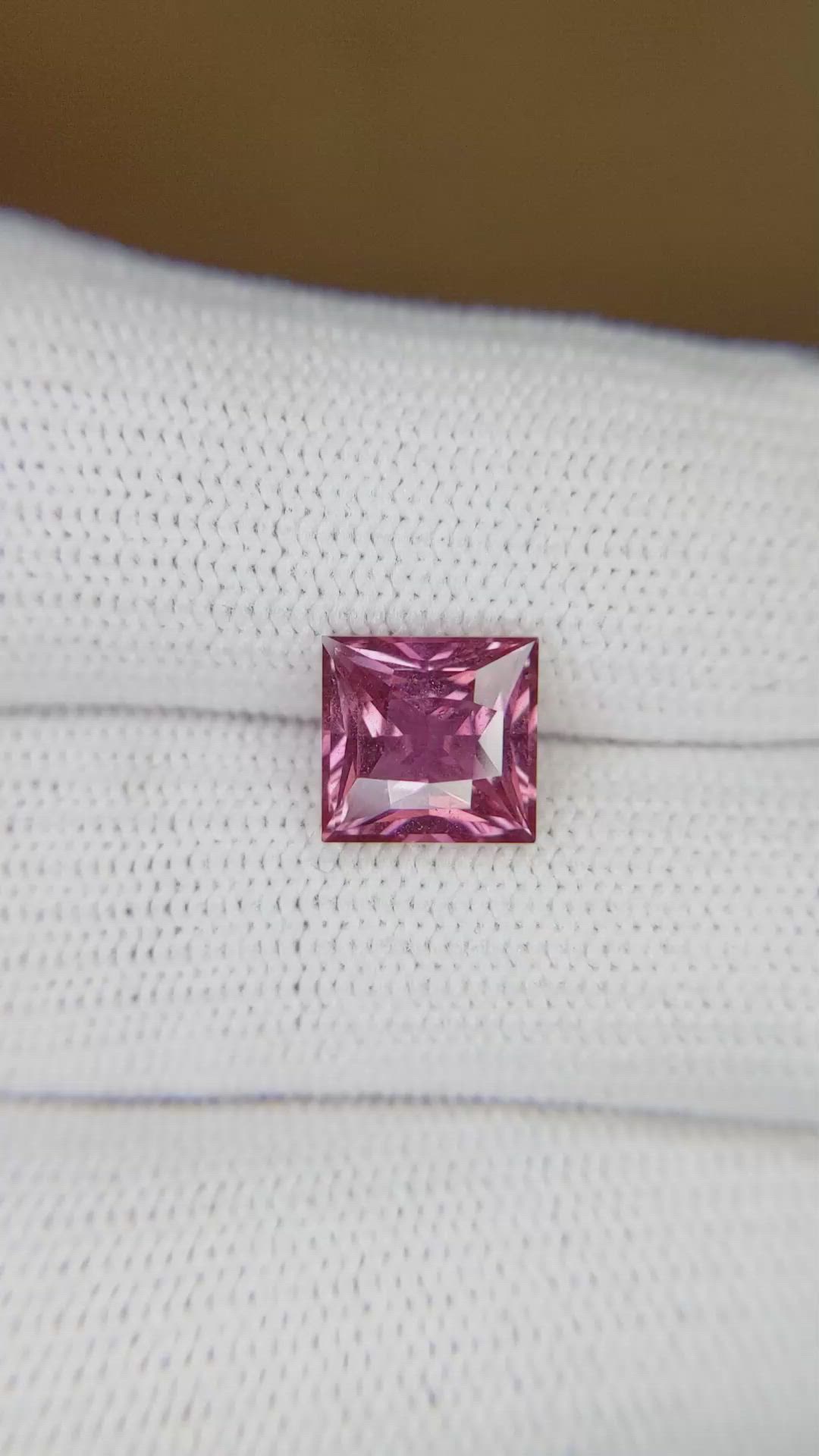 2.53 Ct. Pink Sapphire from Ceylon (Sri Lanka) Size Video