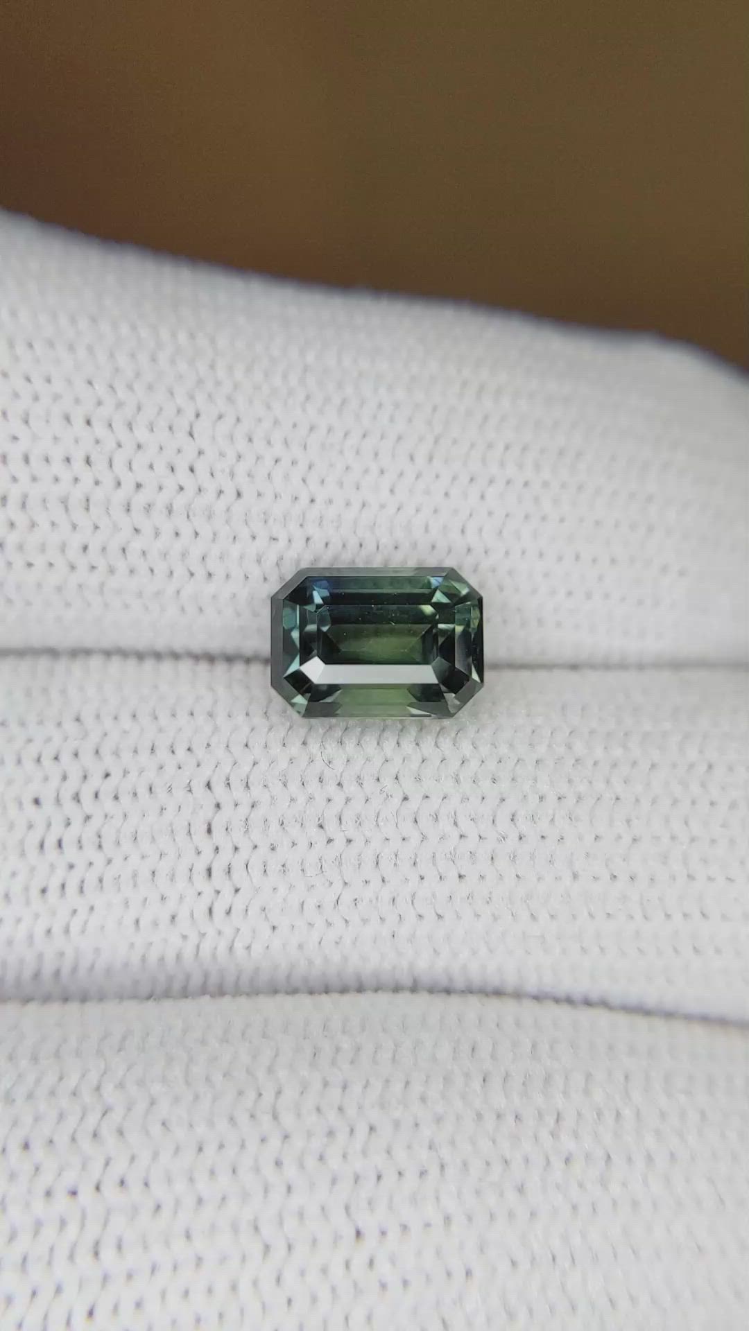 2.53 Ct. Bluish Green Sapphire from Ceylon (Sri Lanka) Size Video