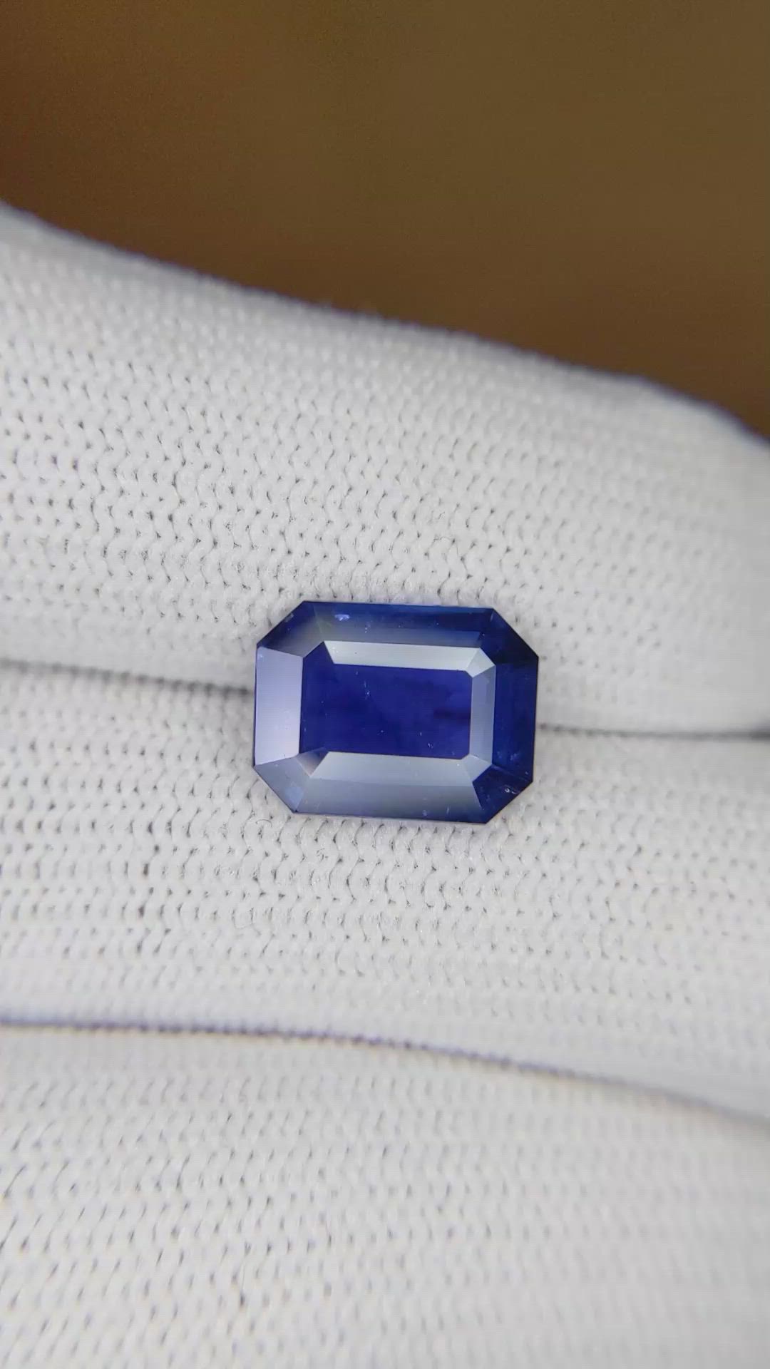 3.48 Ct. Blue Sapphire from Ceylon (Sri Lanka) Size Video