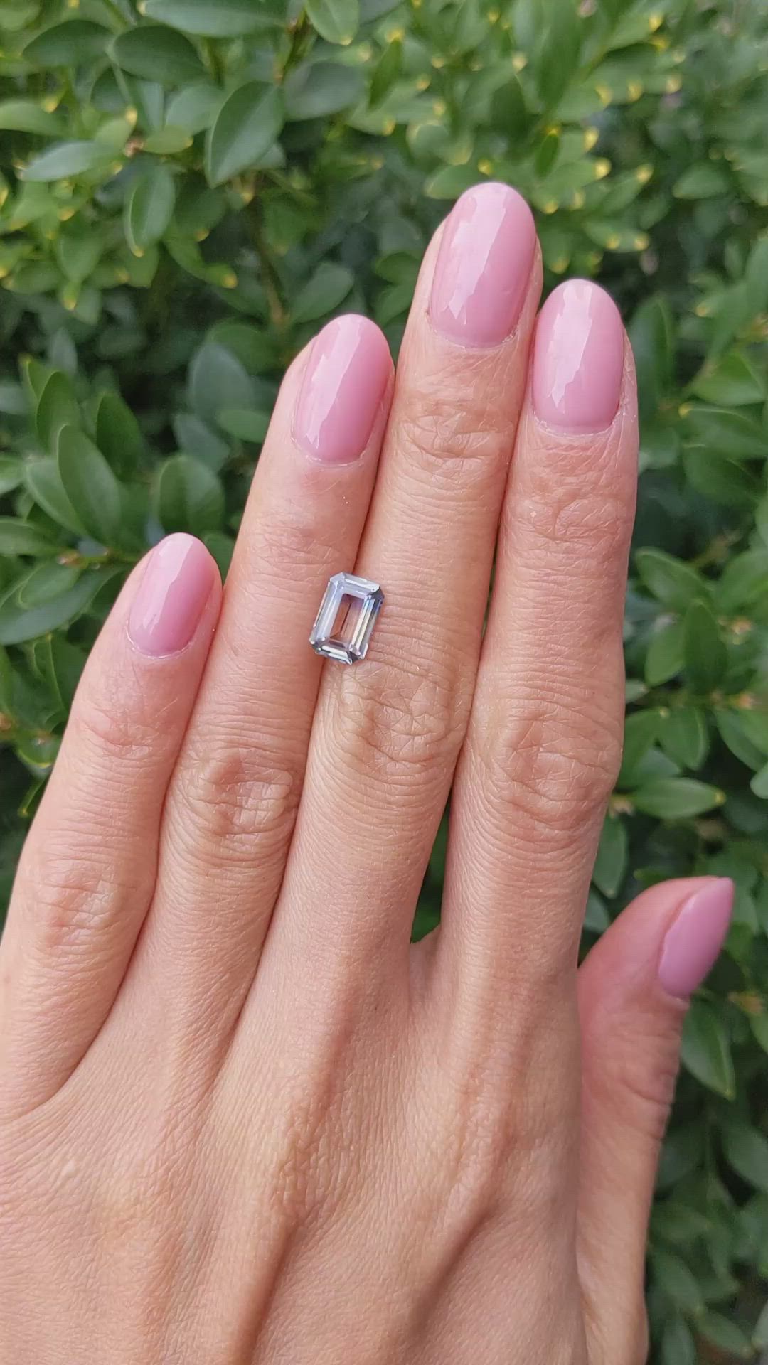 2.02 Ct. Bi Color Sapphire from Ceylon (Sri Lanka) Size Video