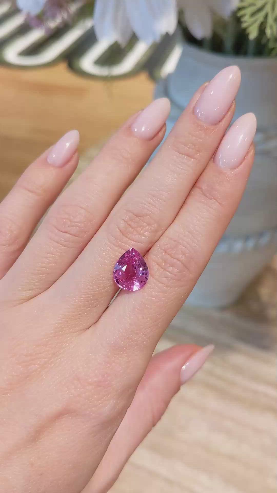 4.25 Ct. Purplish Pink Sapphire from Ceylon (Sri Lanka) Size Video