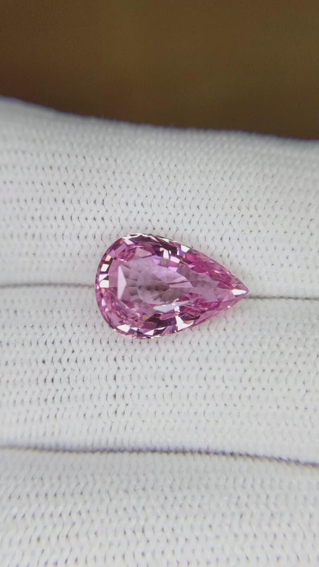 4.56 Ct. Purplish Pink Sapphire from Ceylon (Sri Lanka) Size Video