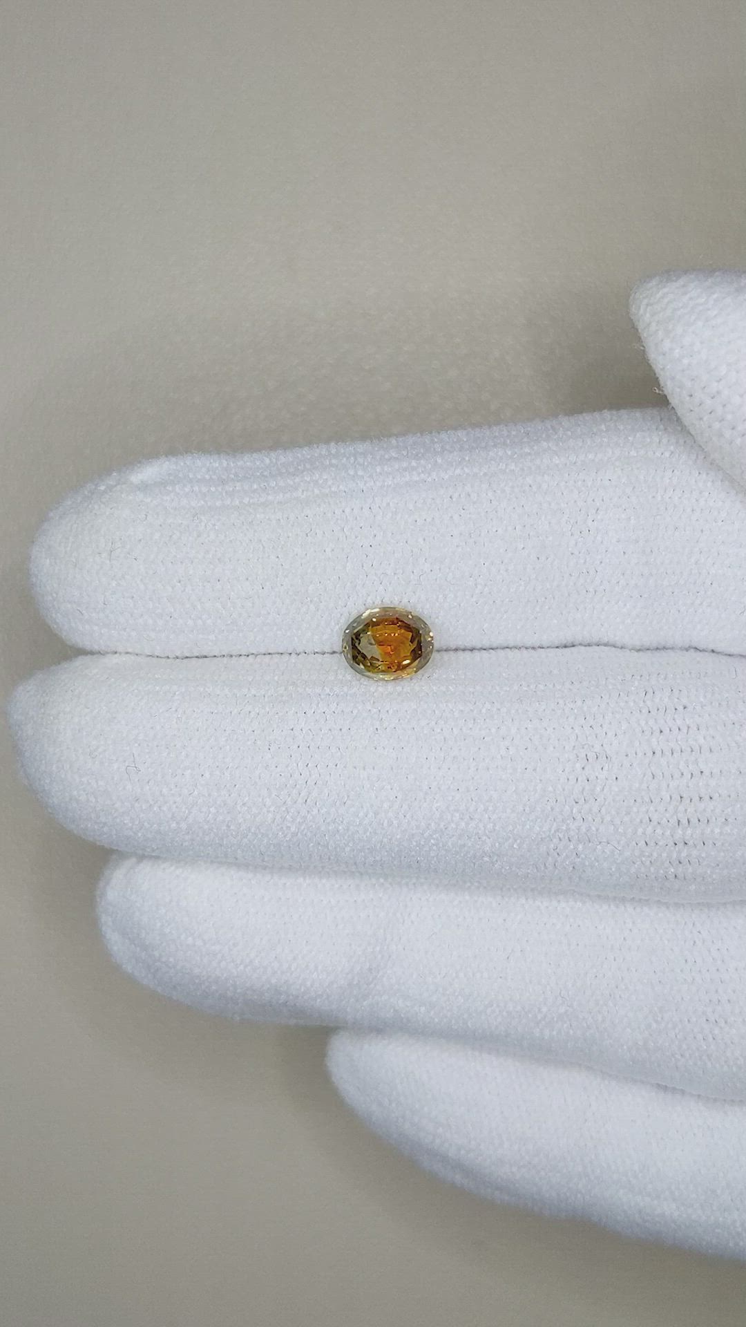 1.09 Ct. Bi Color Sapphire from Montana Size Video