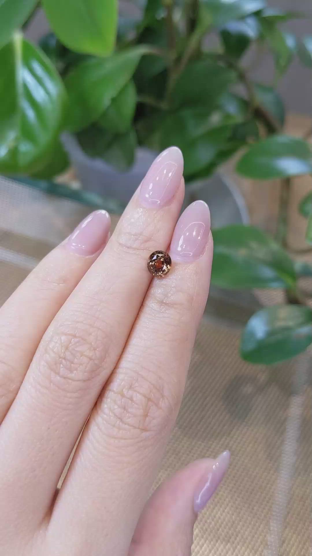 1.34 Ct. Bi Color Sapphire from Montana Size Video