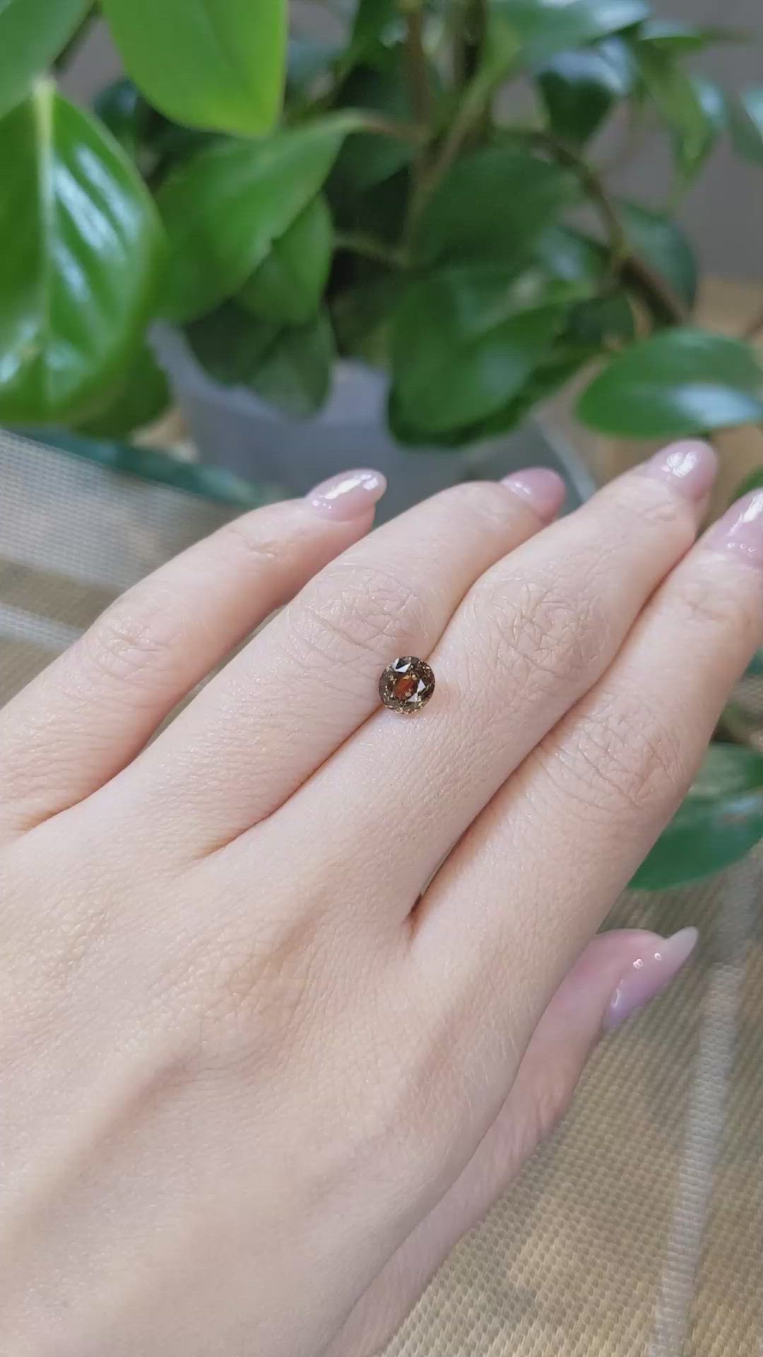 1.34 Ct. Bi Color Sapphire from Montana Size Video