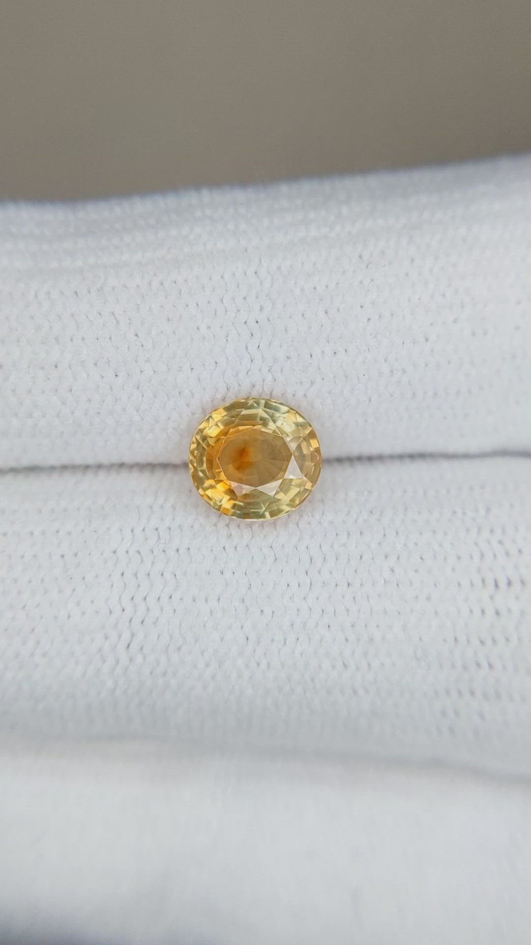1.50 Ct. Bi Color Sapphire from Montana Size Video