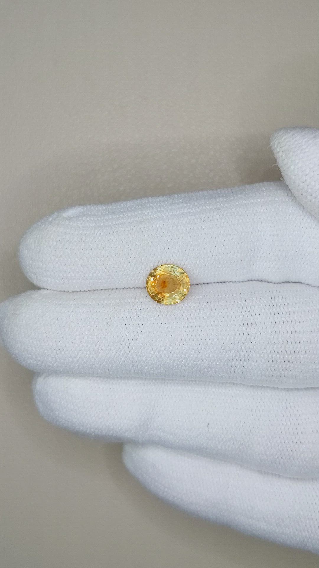 1.50 Ct. Bi Color Sapphire from Montana Size Video