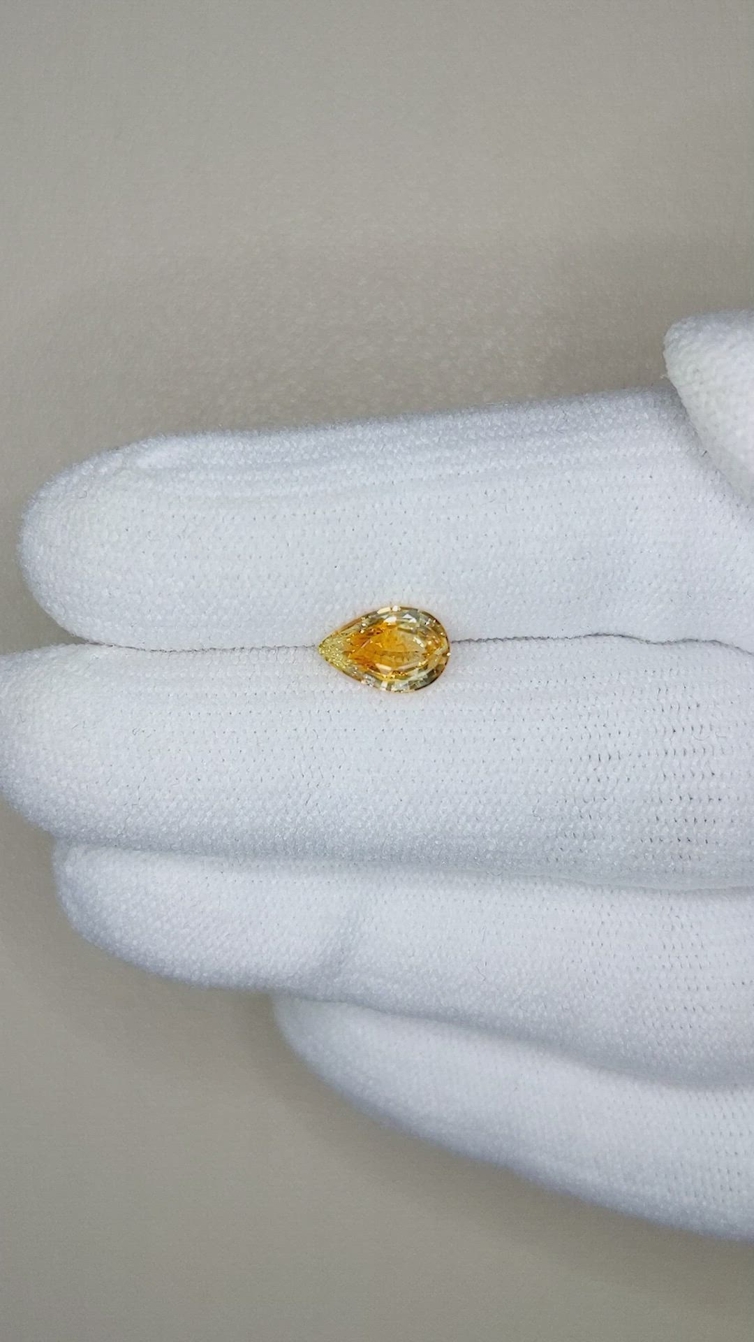 1.08 Ct. Bi Color Sapphire from Montana Size Video