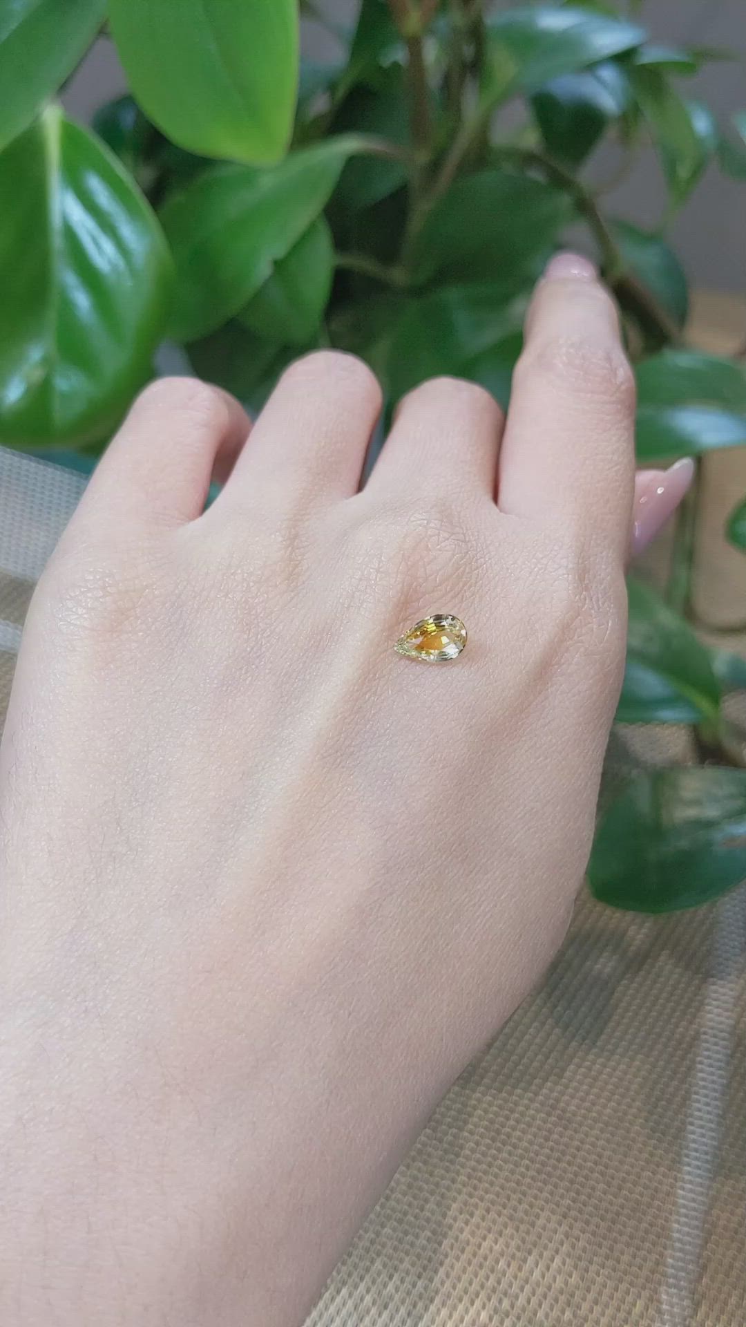 1.08 Ct. Bi Color Sapphire from Montana Size Video