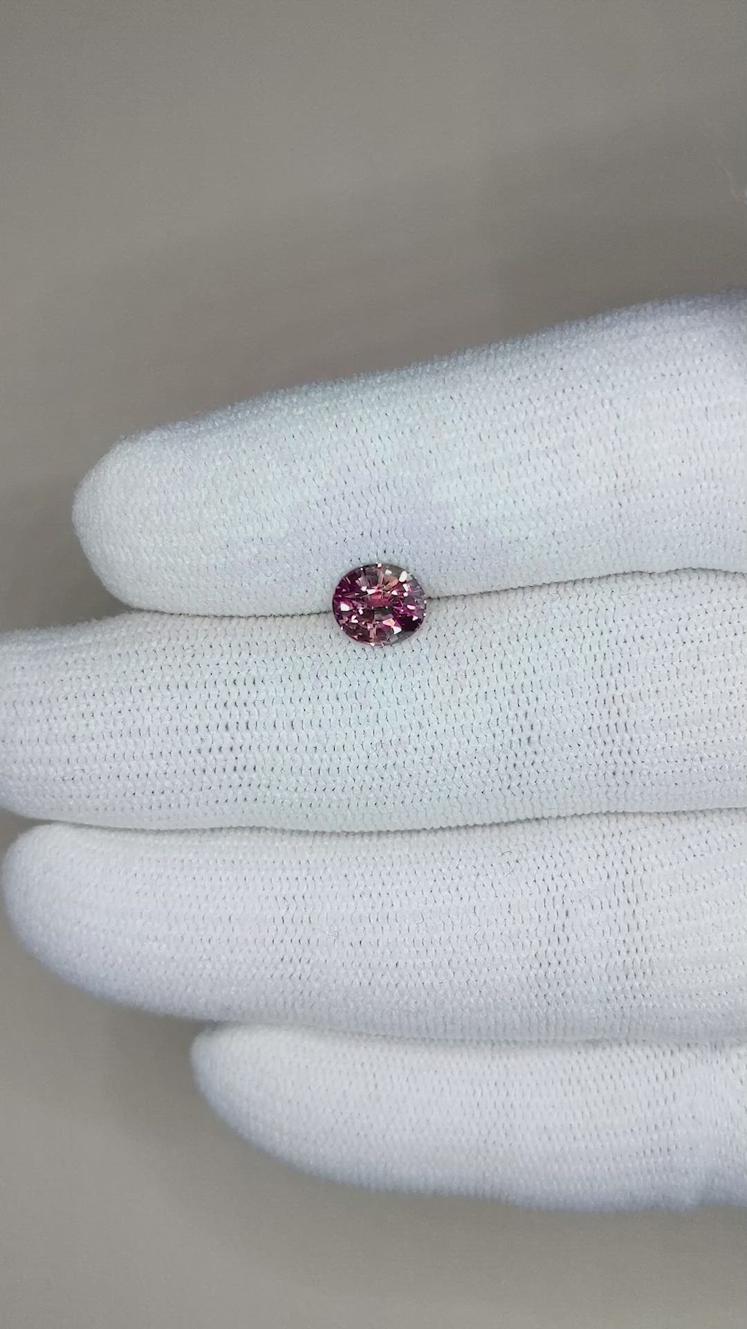 1.46 Ct. Bi Color Sapphire from Montana Size Video