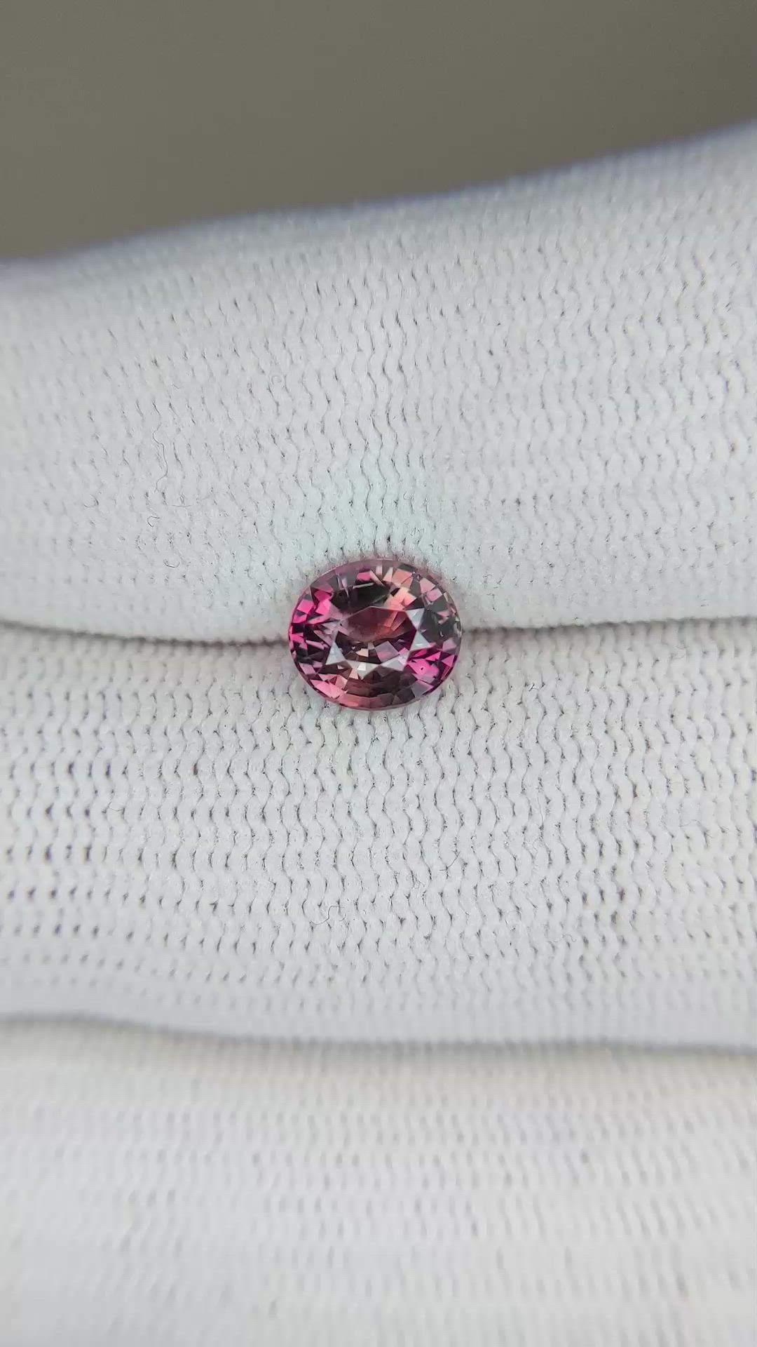 1.46 Ct. Bi Color Sapphire from Montana Size Video