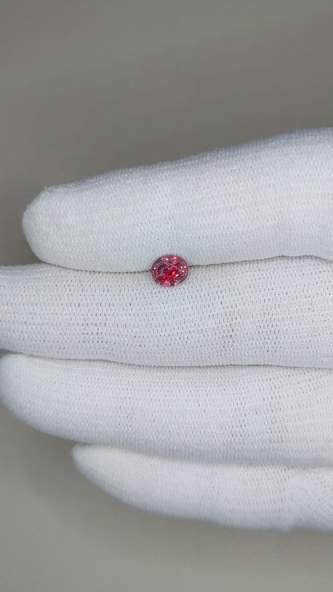 1.04 Ct. Bi Color Sapphire from Montana Size Video