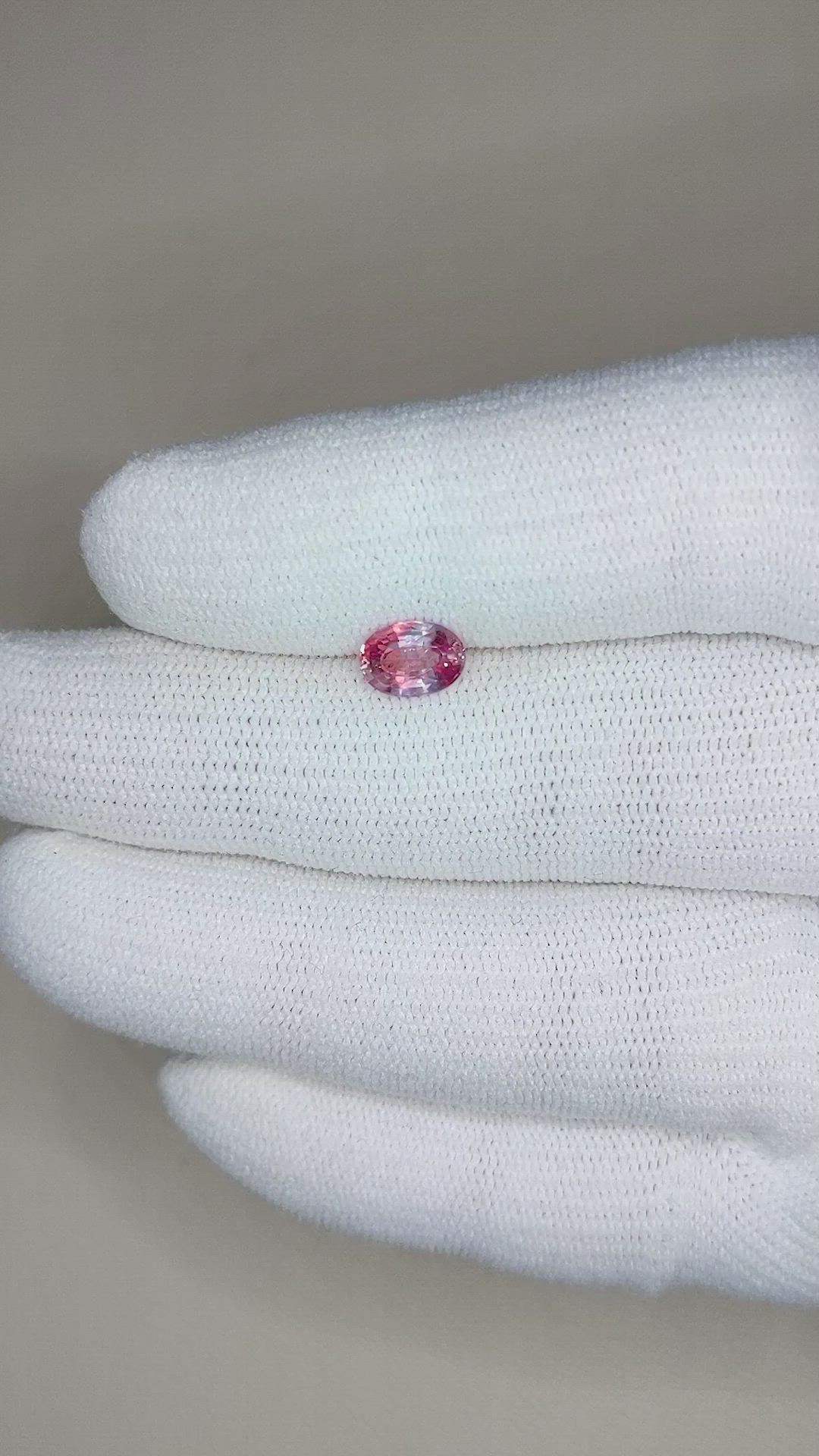1.04 Ct. Bi Color Sapphire from Montana Size Video