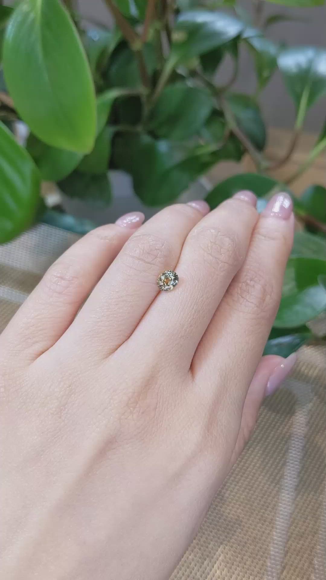 0.99 Ct. Bi Color Sapphire from Montana Size Video